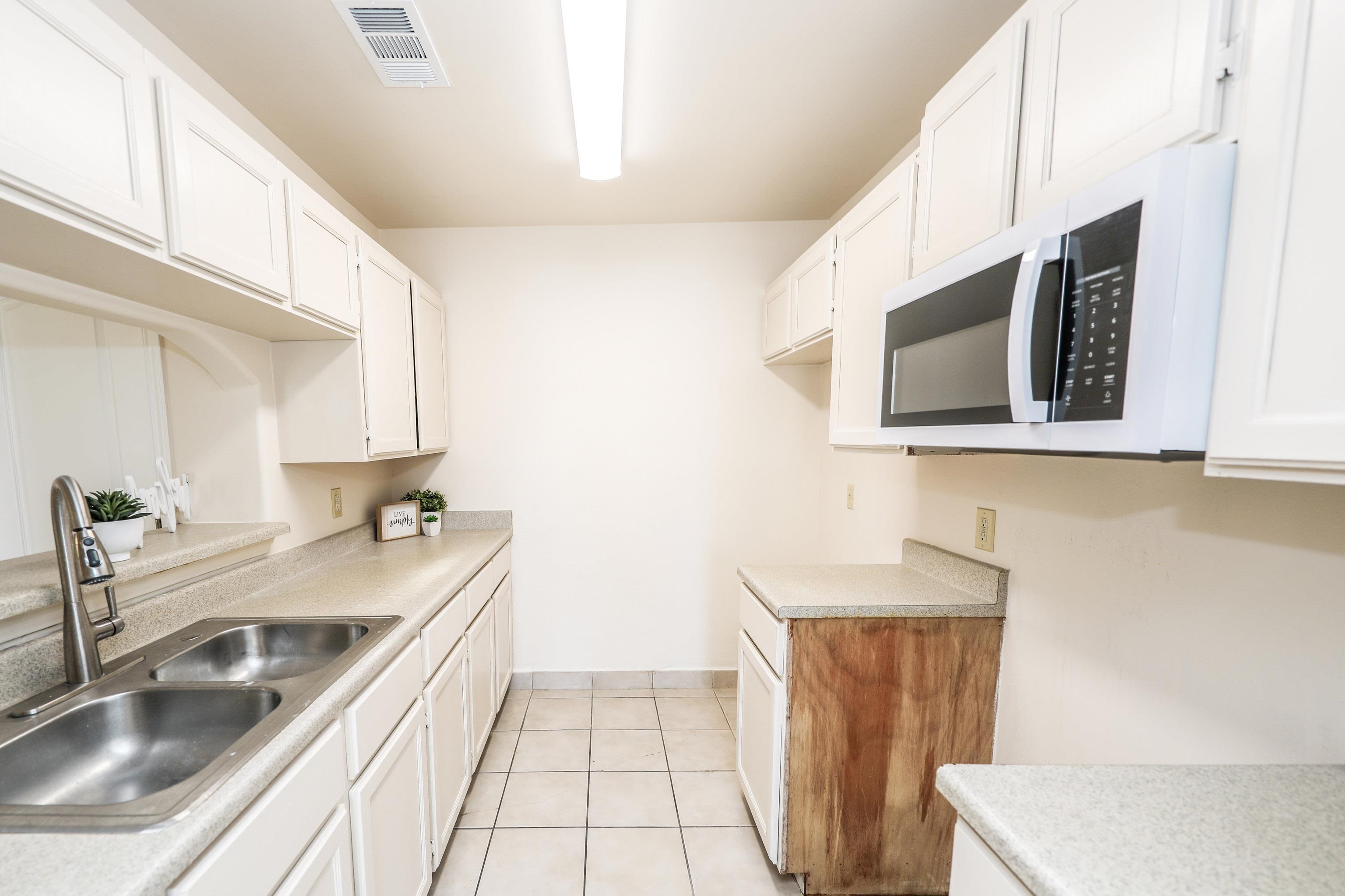 1752 Tiara Trl Unit: 903