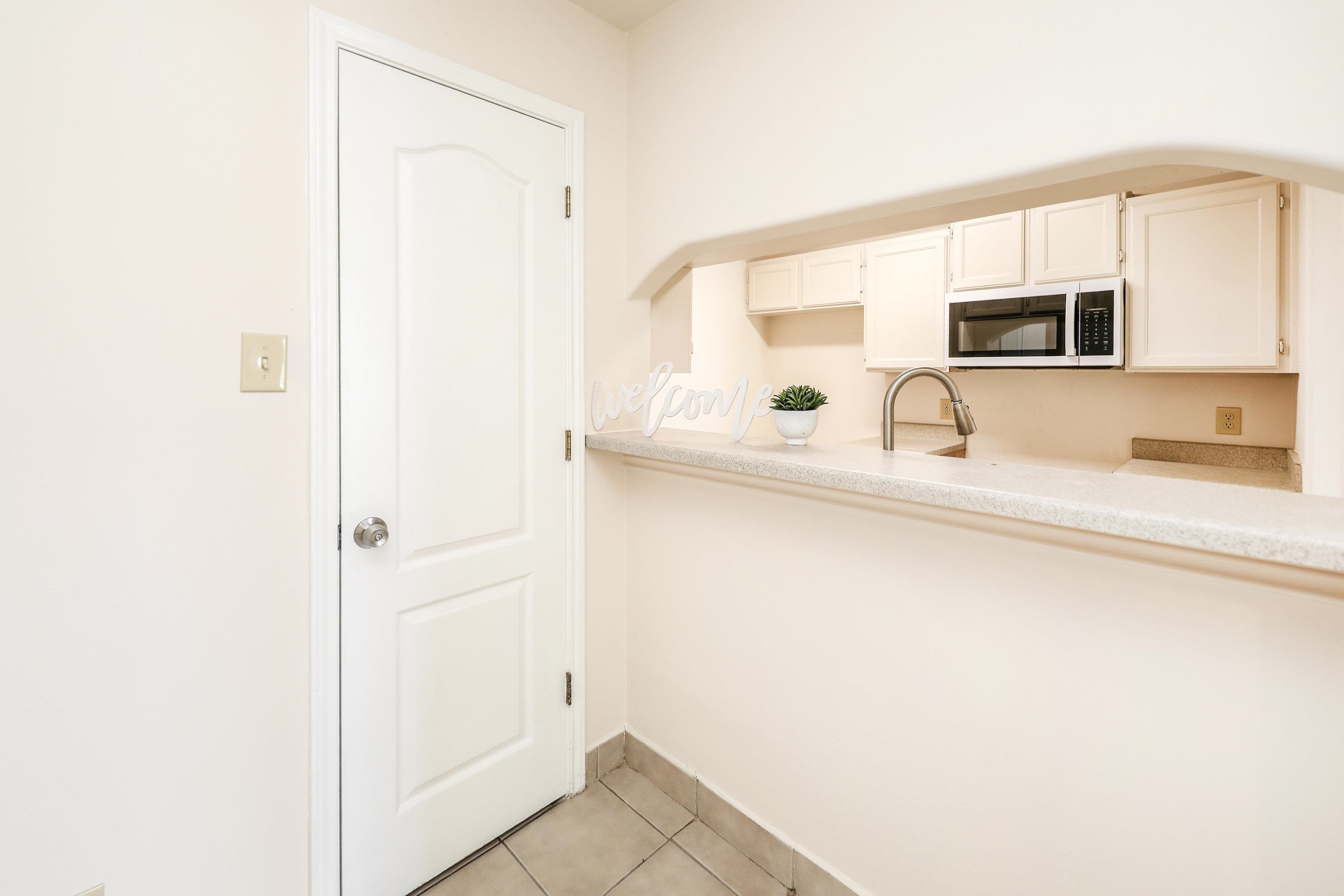 1752 Tiara Trl Unit: 903