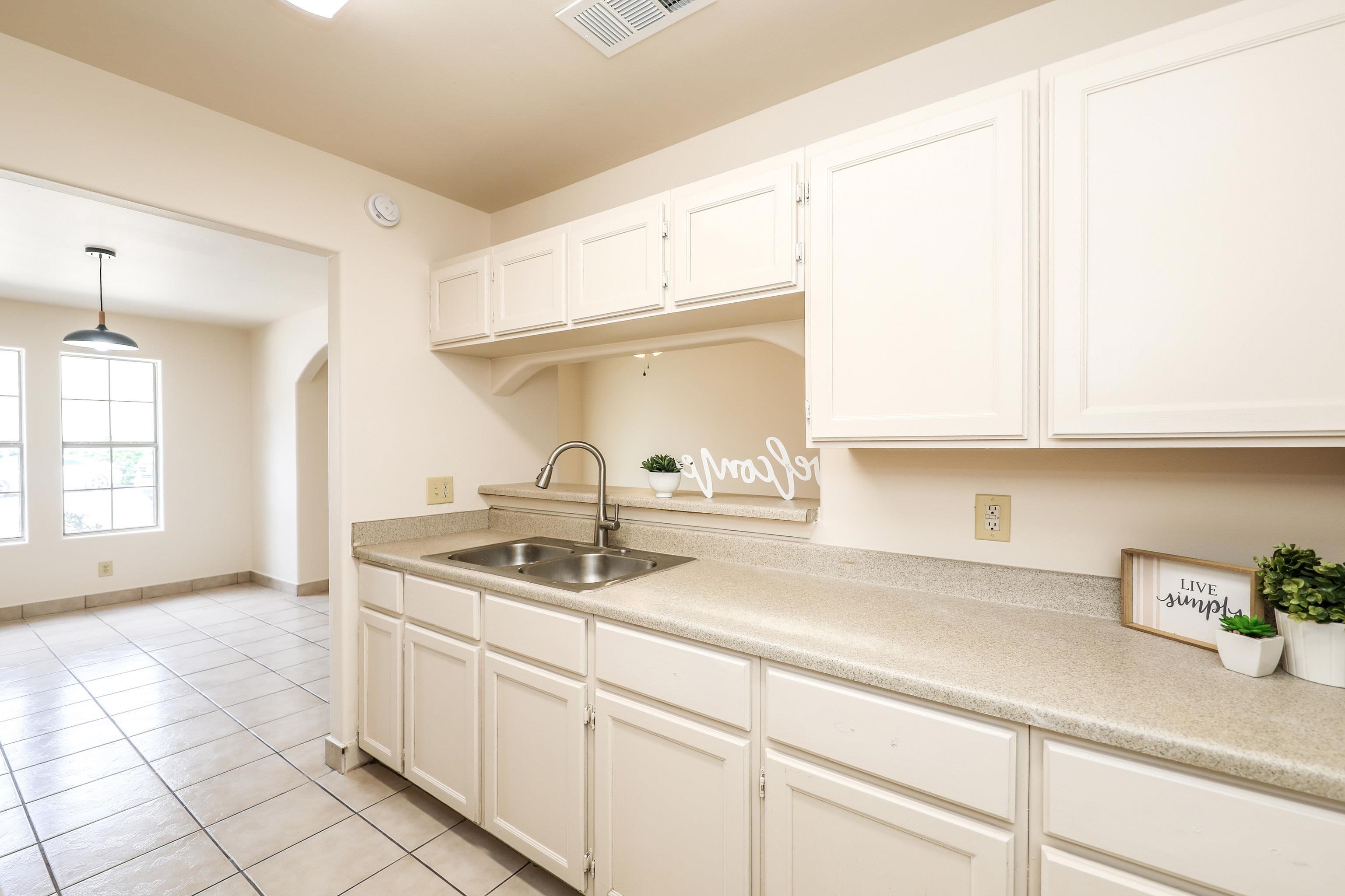1752 Tiara Trl Unit: 903