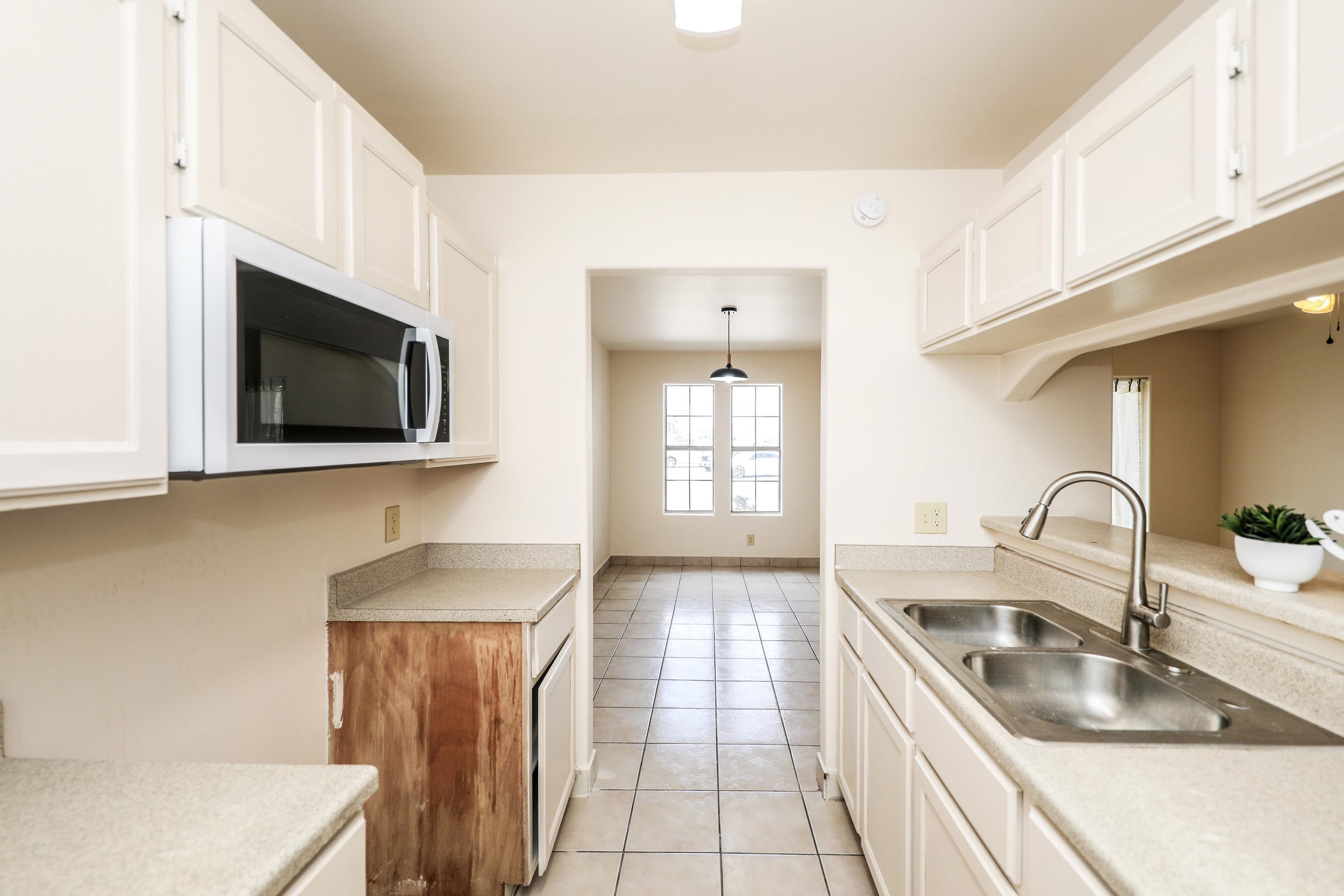 1752 Tiara Trl Unit: 903