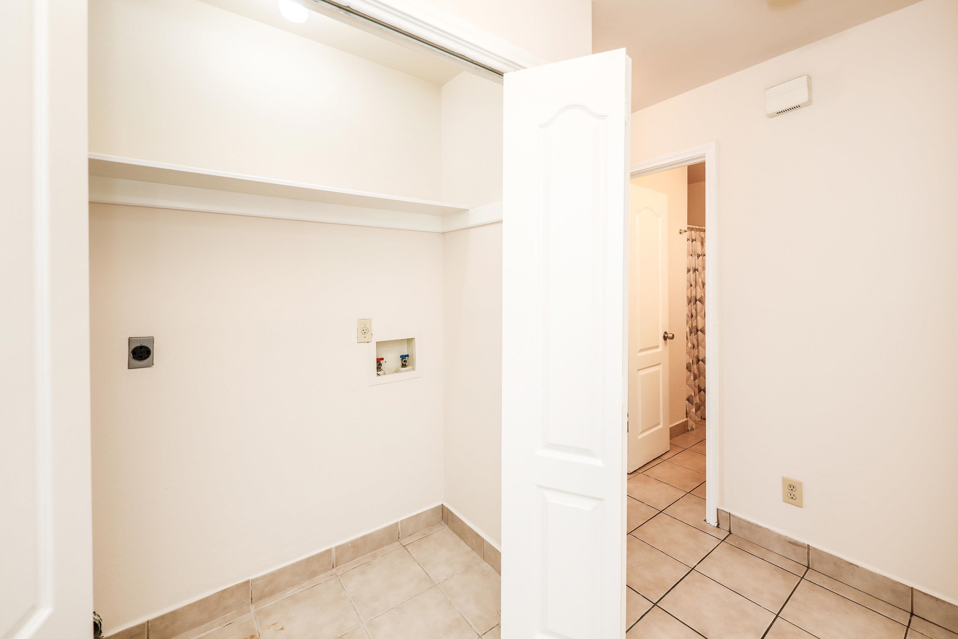 1752 Tiara Trl Unit: 903