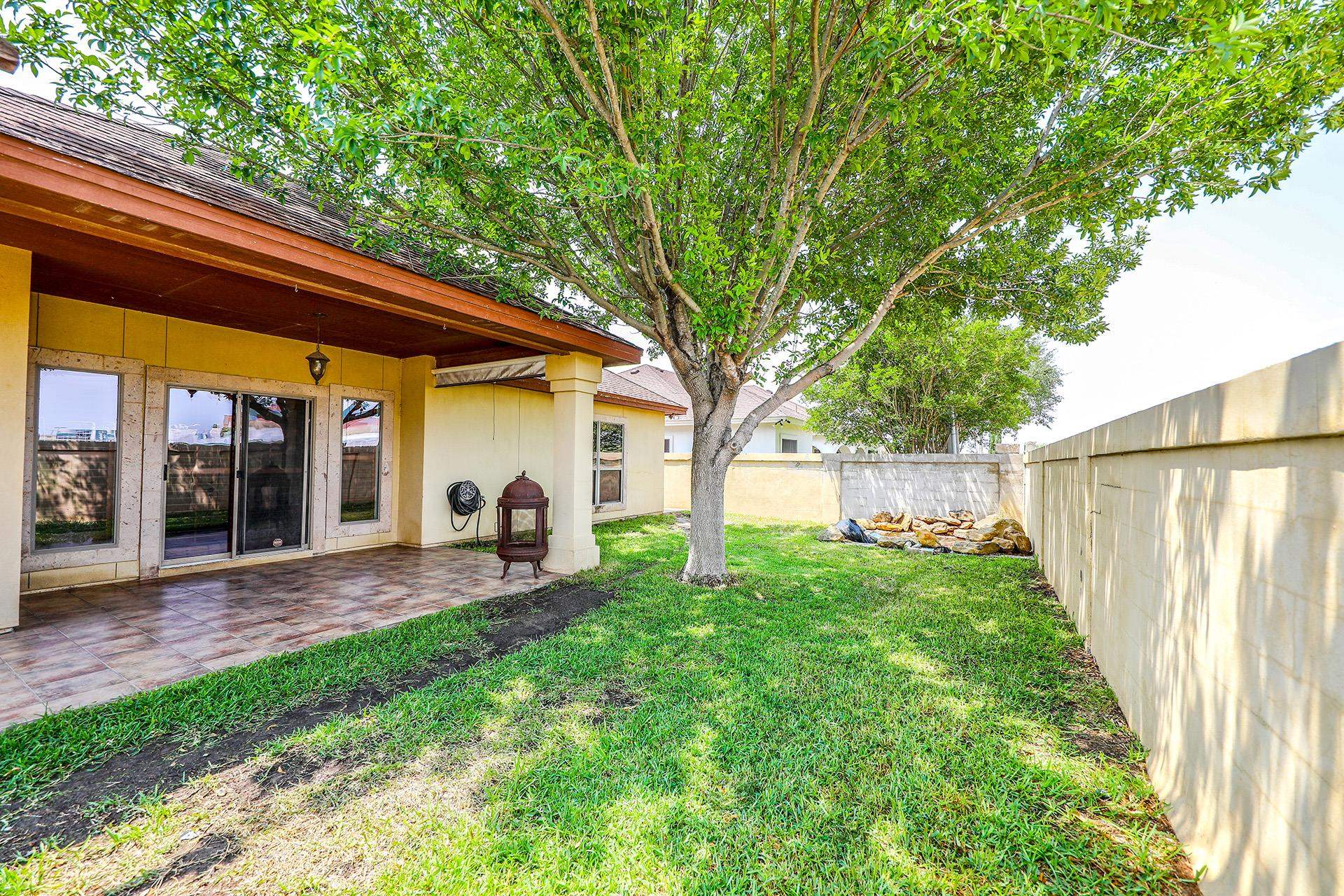 6514 Grande Bay Dr