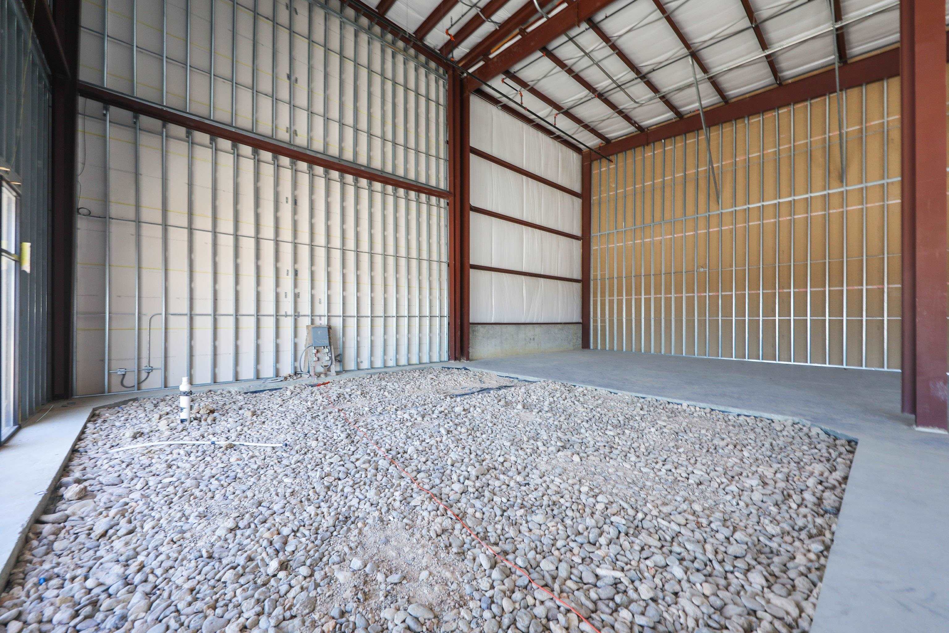 102 Floral Blvd Unit: 103