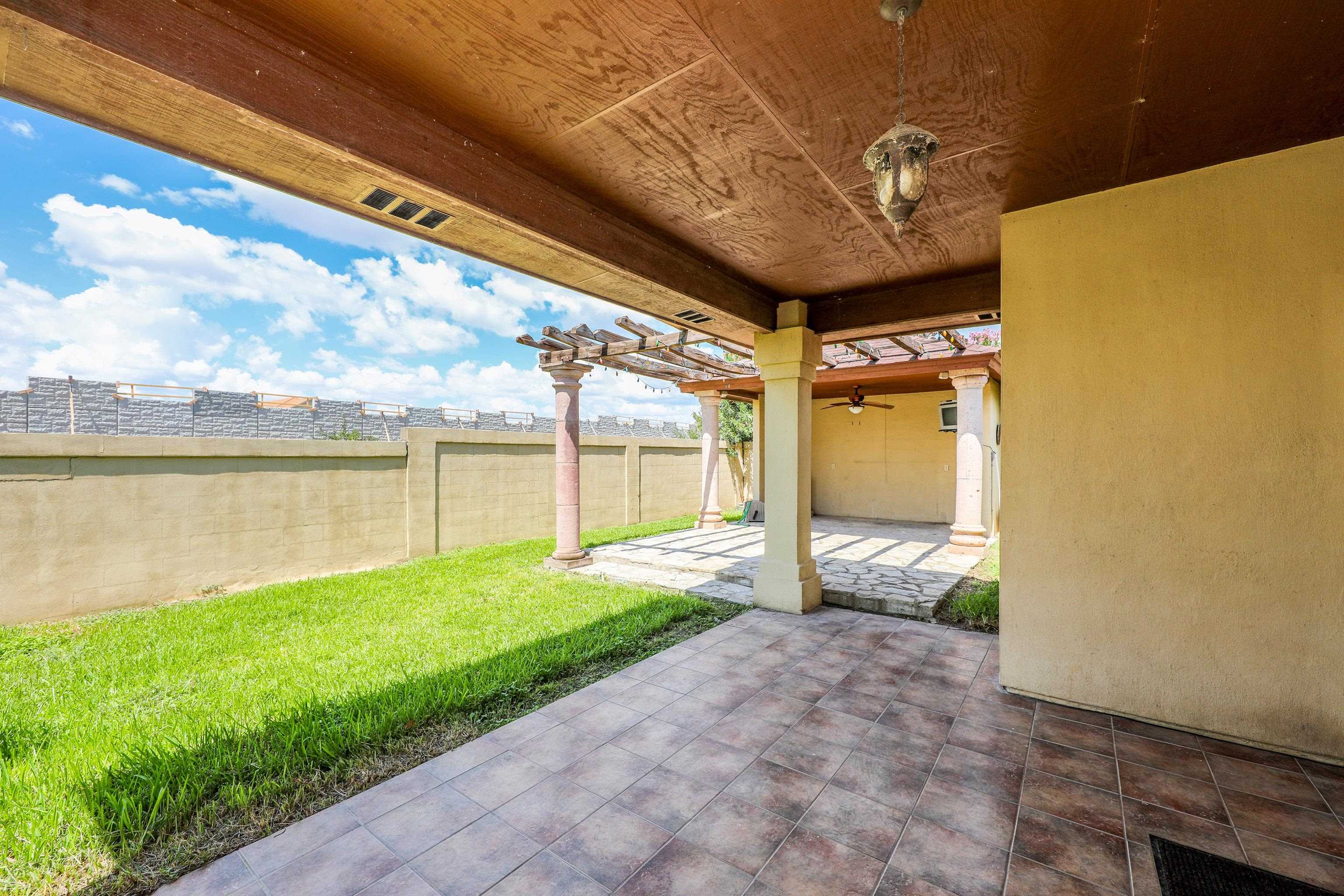 6514 Grande Bay Dr