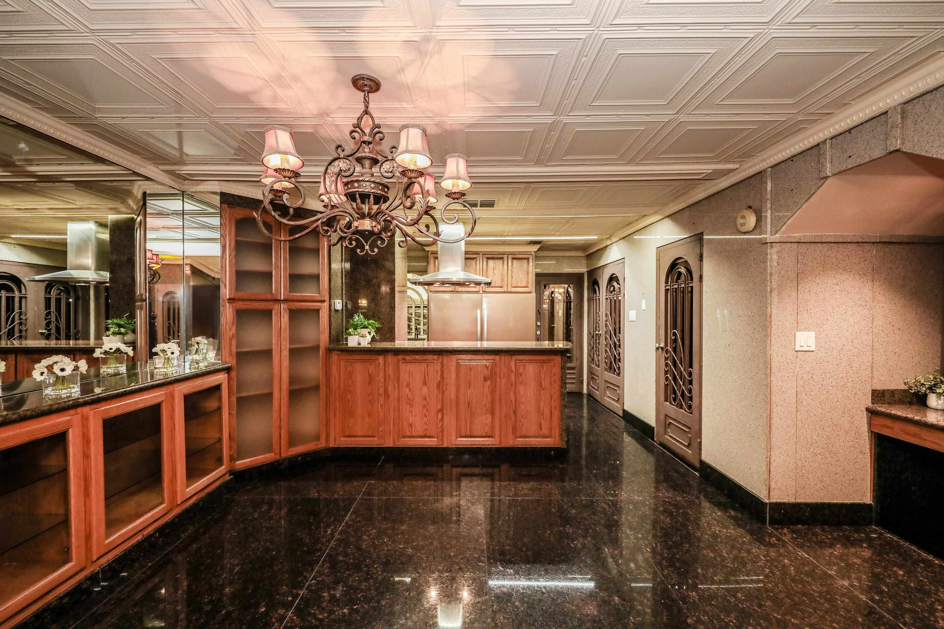 5500 McPherson Rd Unit: 29