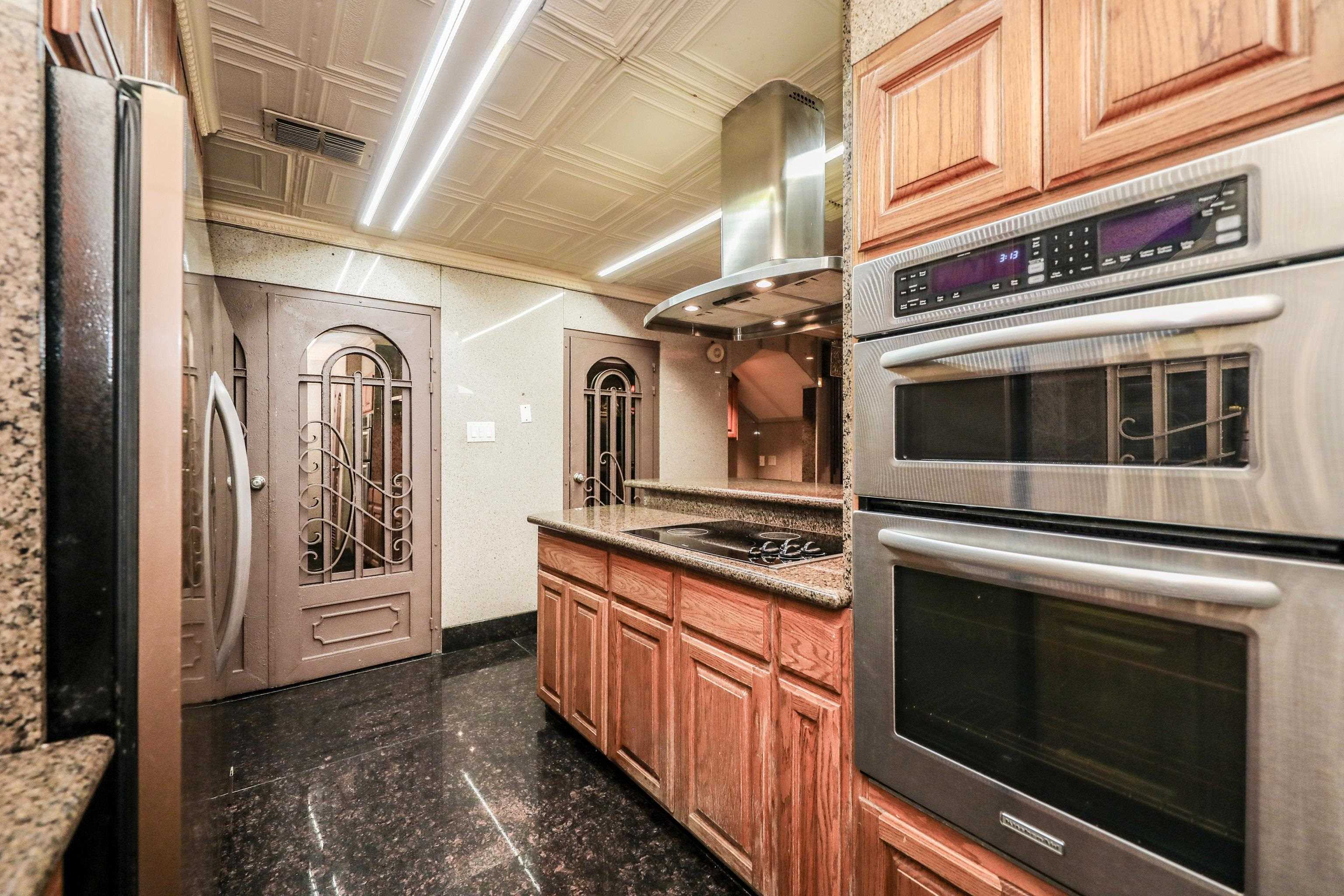 5500 McPherson Rd Unit: 29