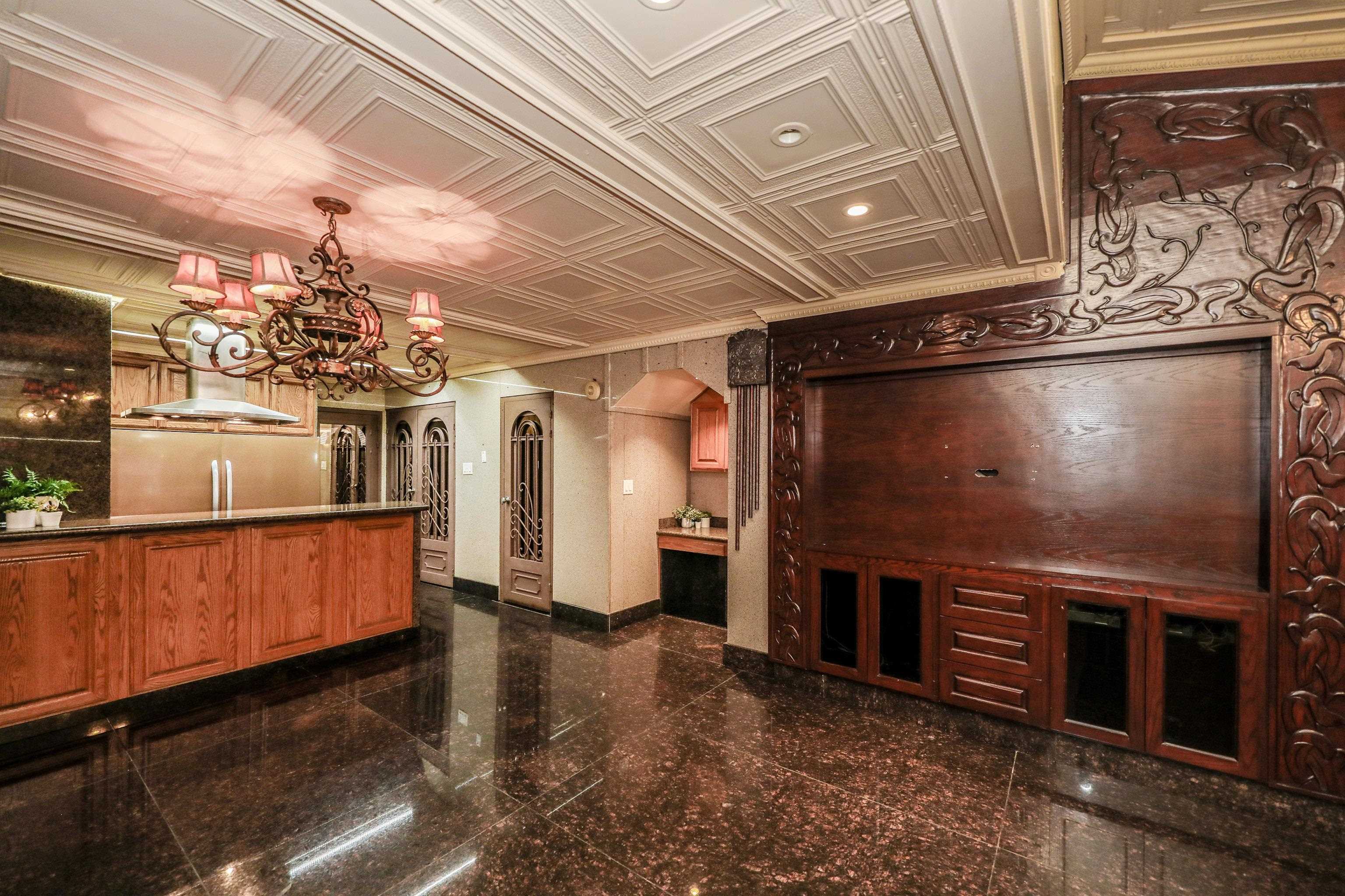 5500 McPherson Rd Unit: 29