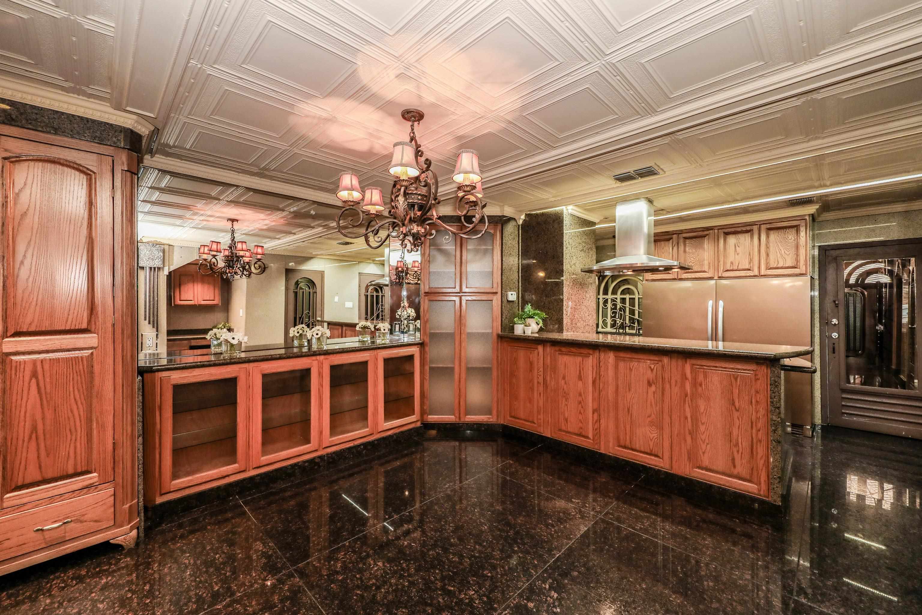 5500 McPherson Rd Unit: 29