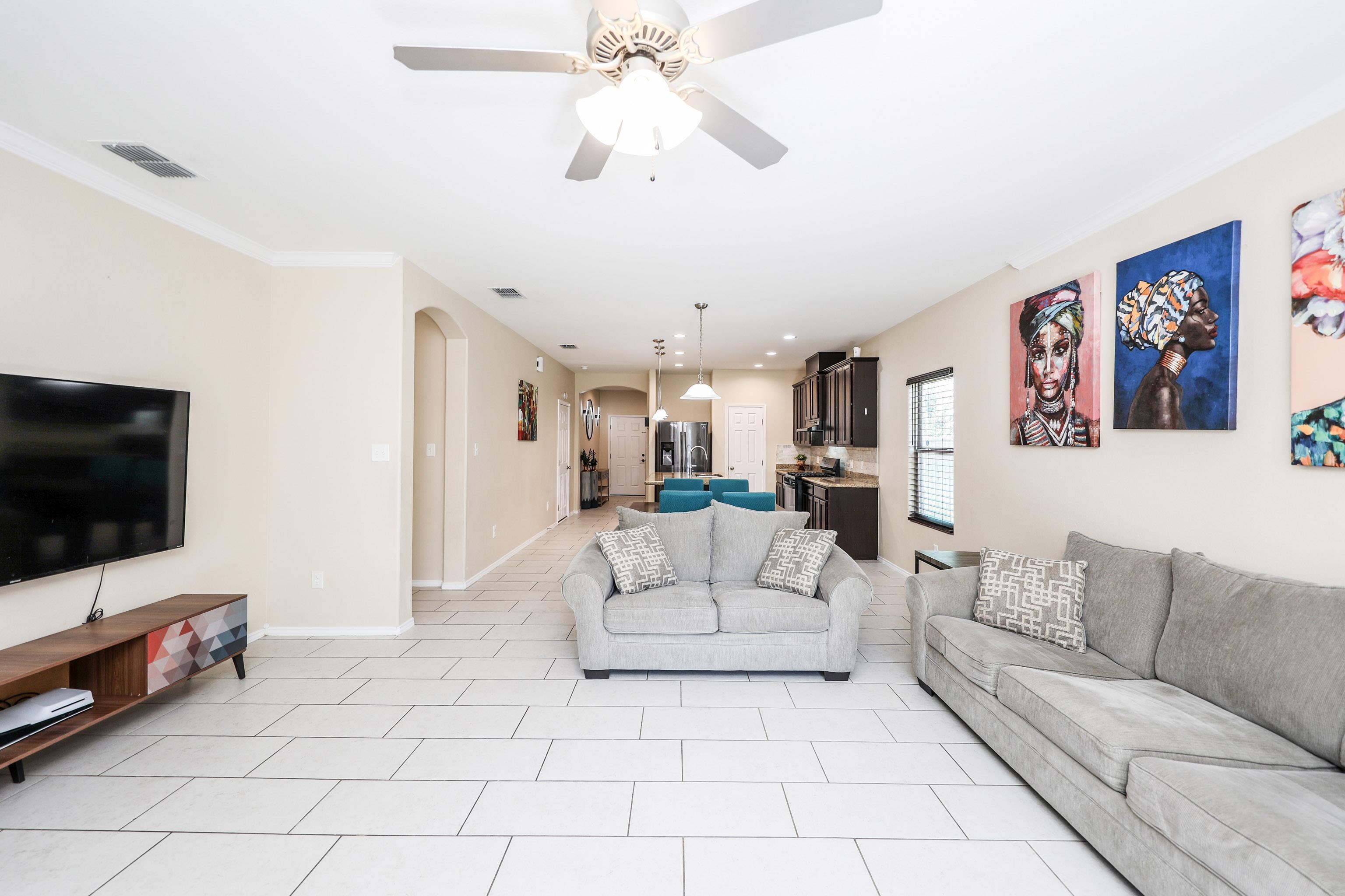 5519 Shorthorn Dr.