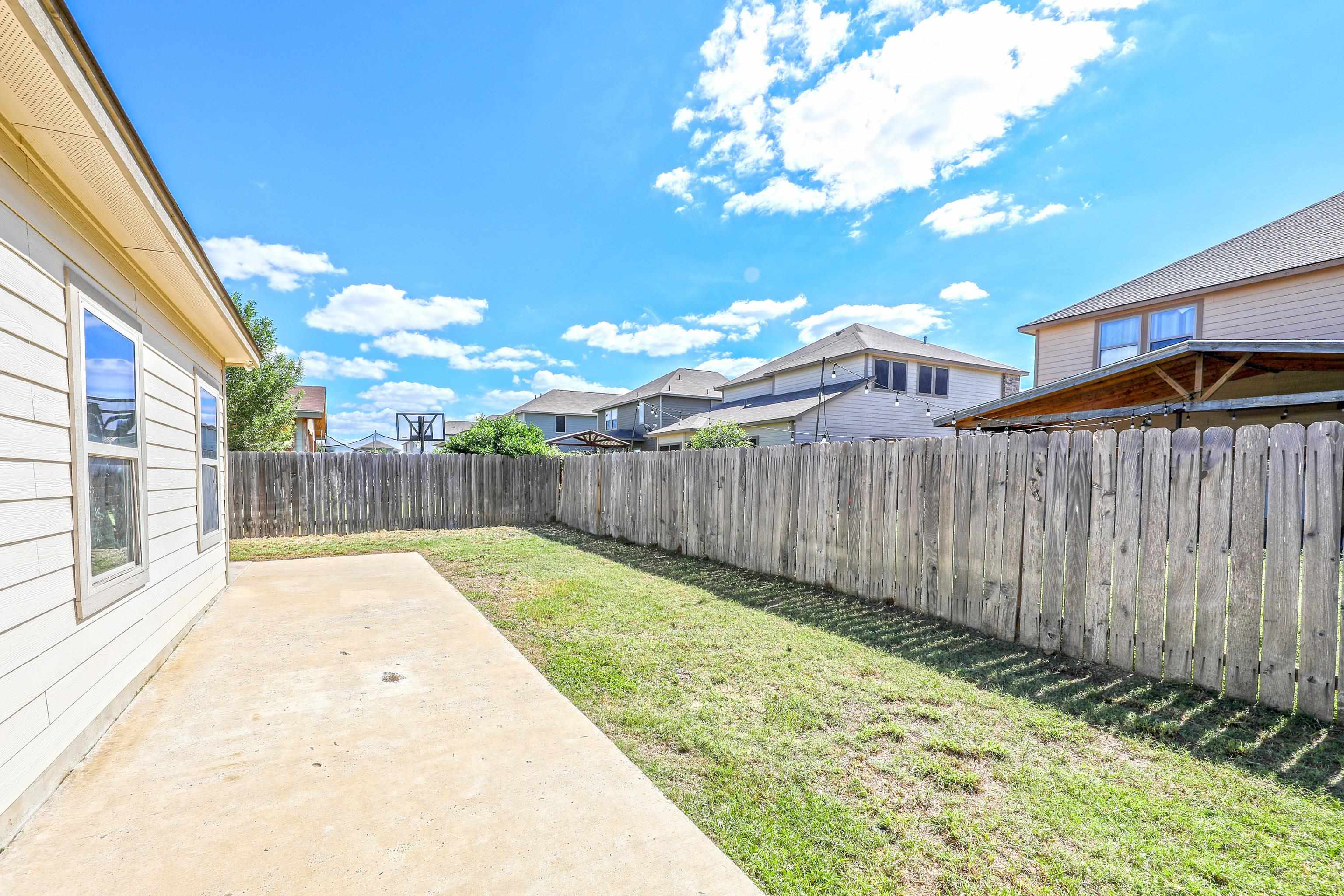 5519 Shorthorn Dr.