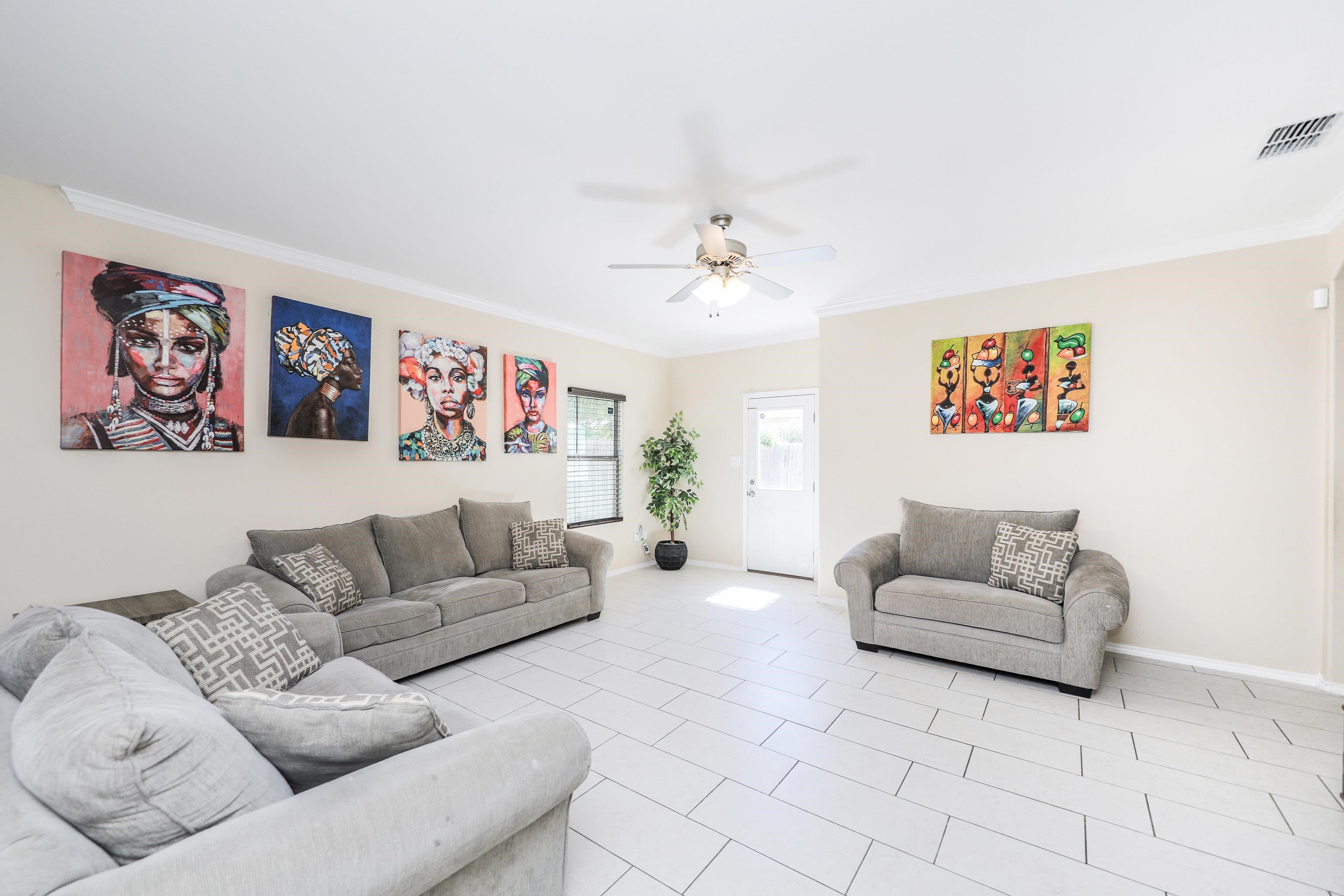 5519 Shorthorn Dr.
