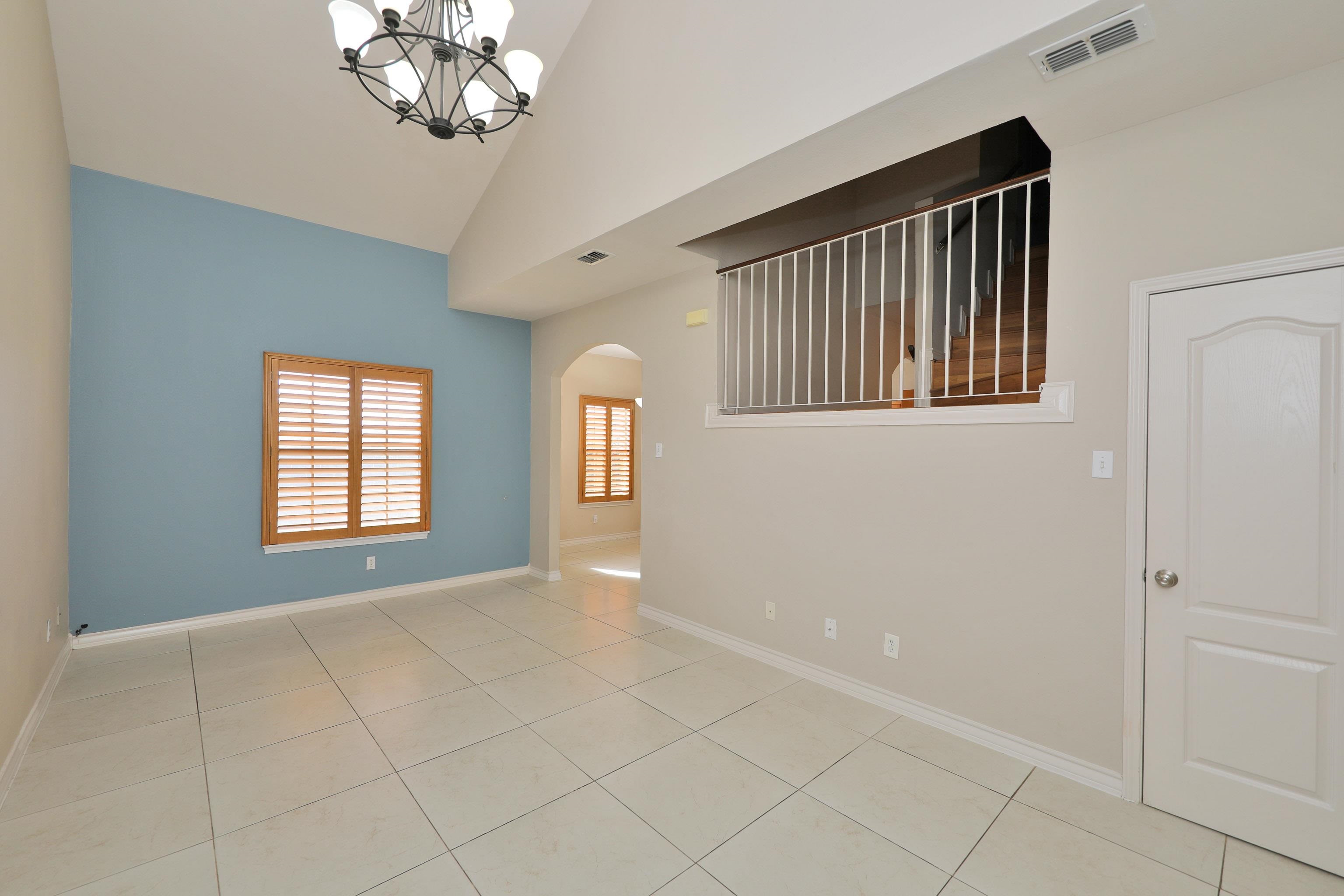 510 Shiloh Dr Unit: 704