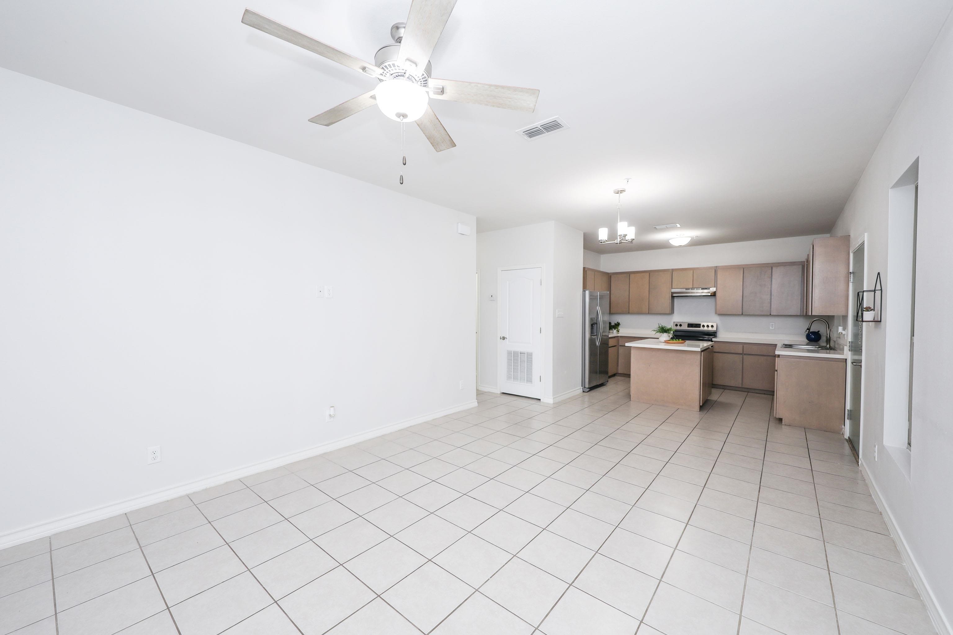 1511 Don Camilo Blvd Unit: 3