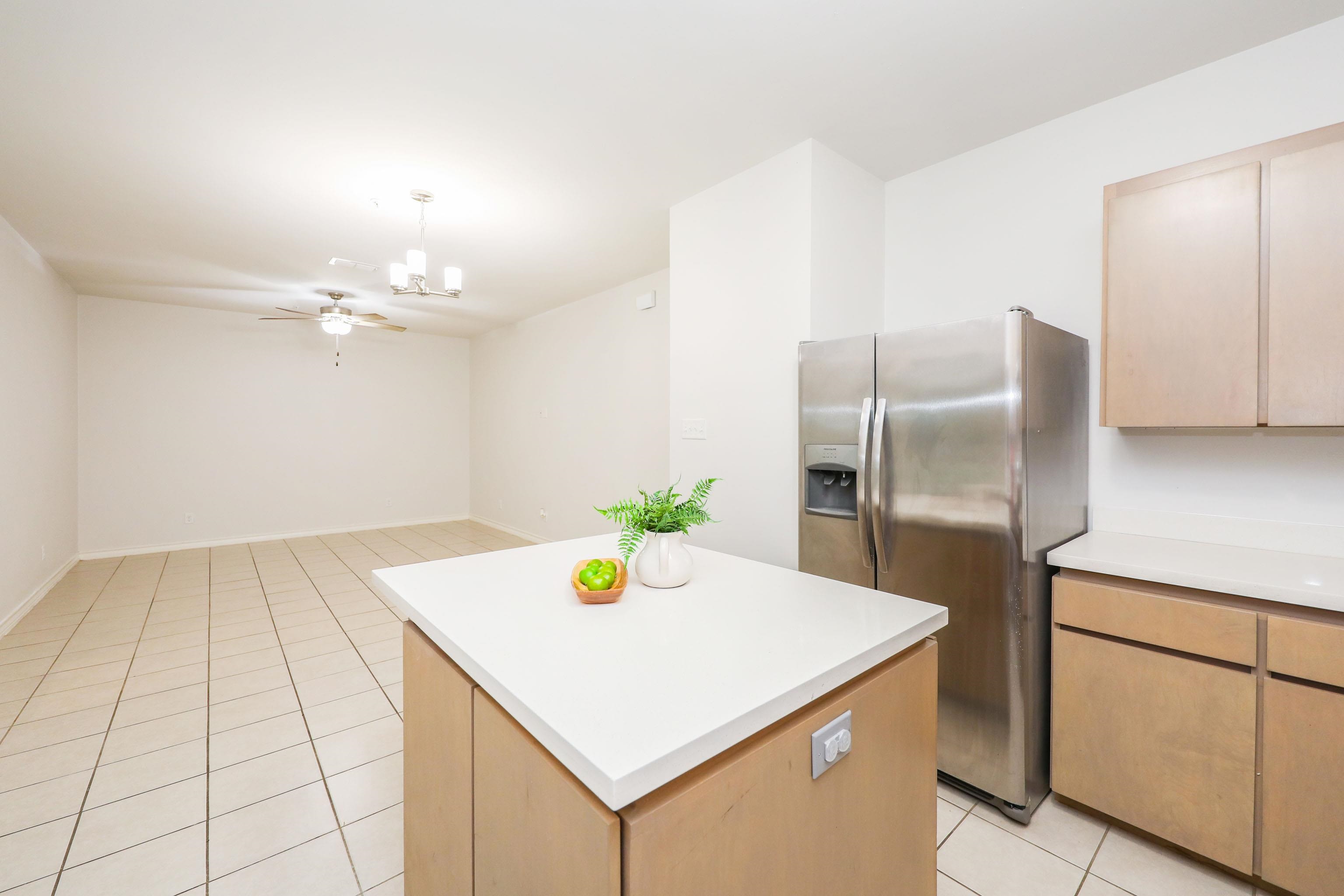 1511 Don Camilo Blvd Unit: 3