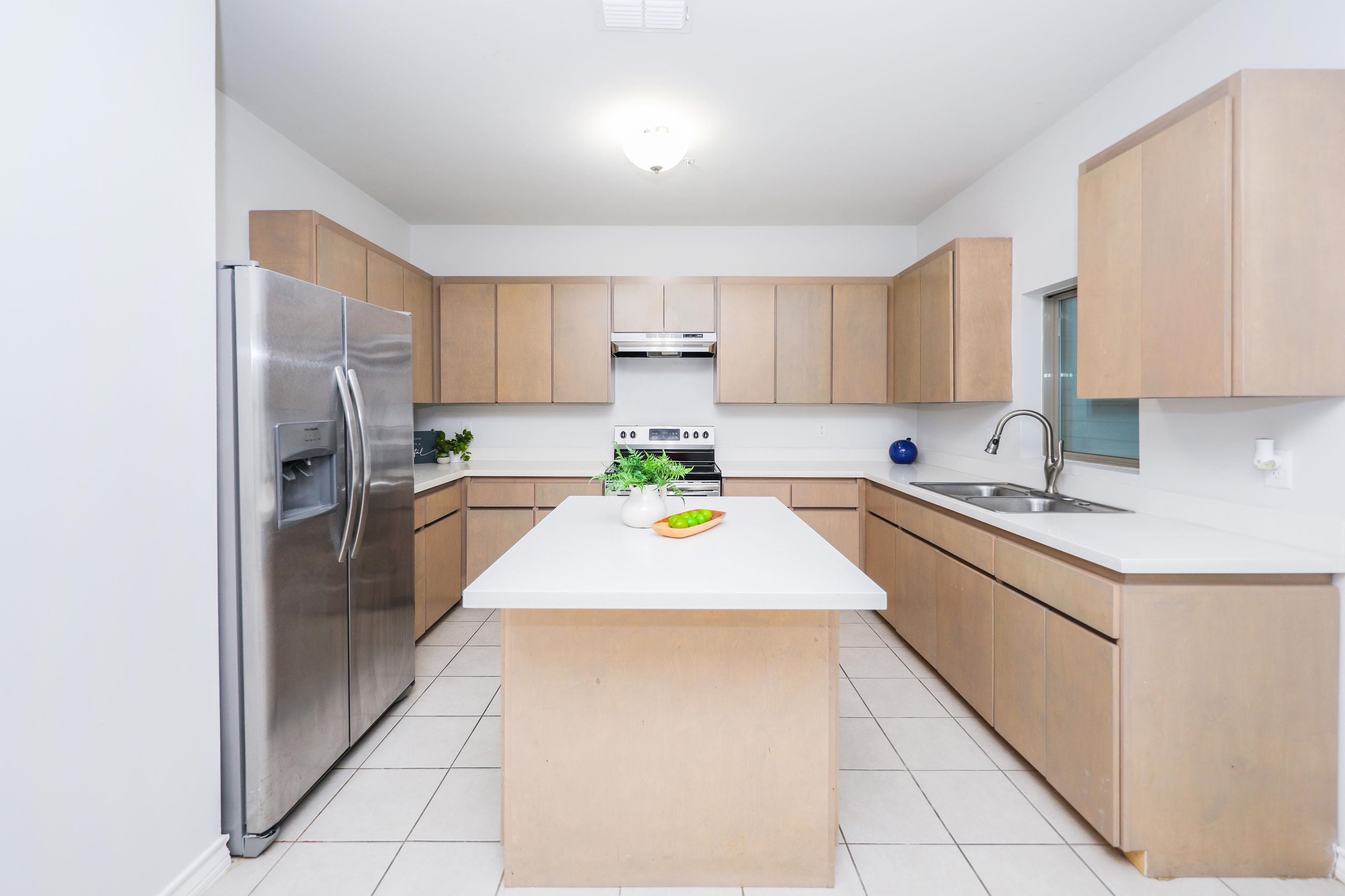 1511 Don Camilo Blvd Unit: 3