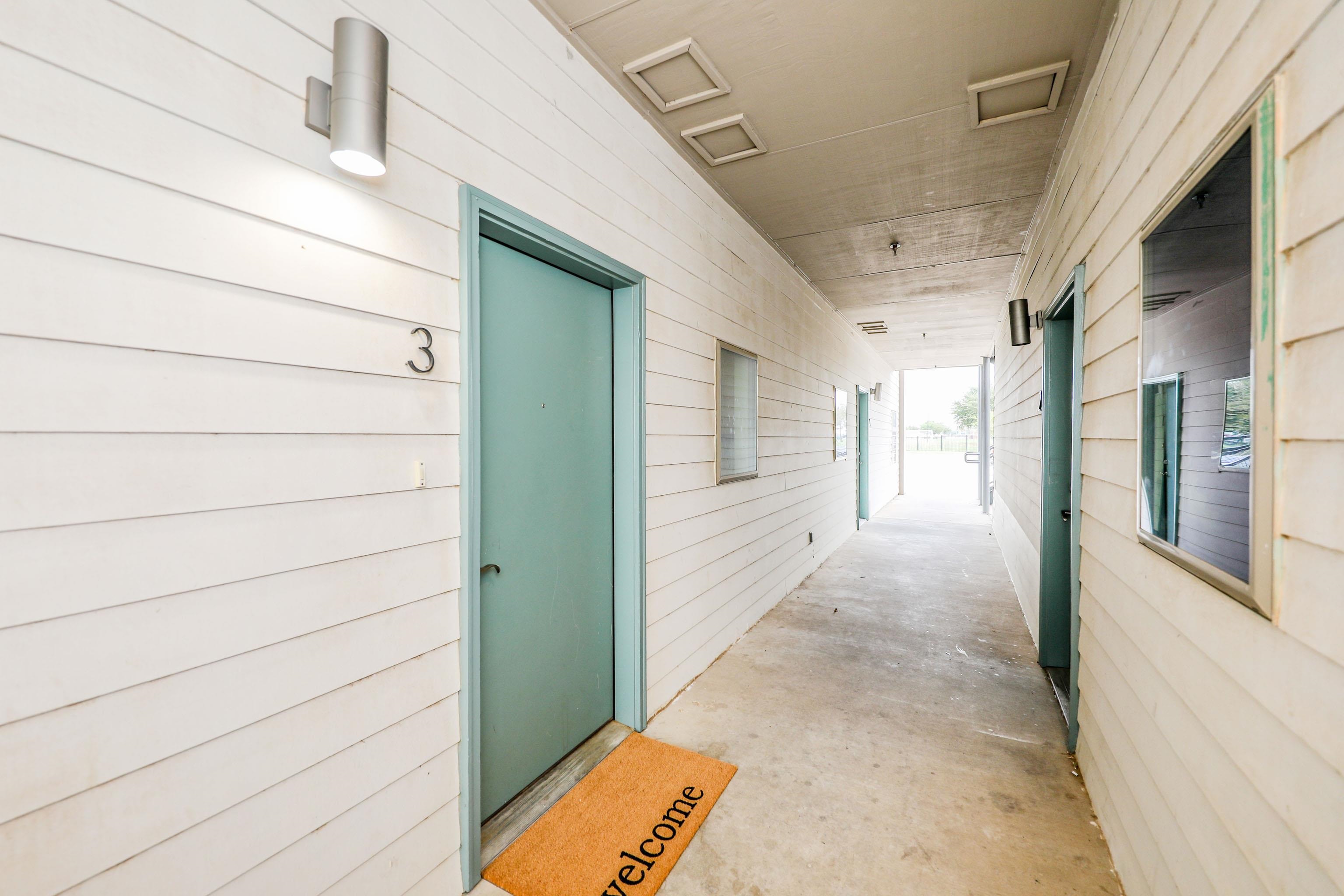 1511 Don Camilo Blvd Unit: 3