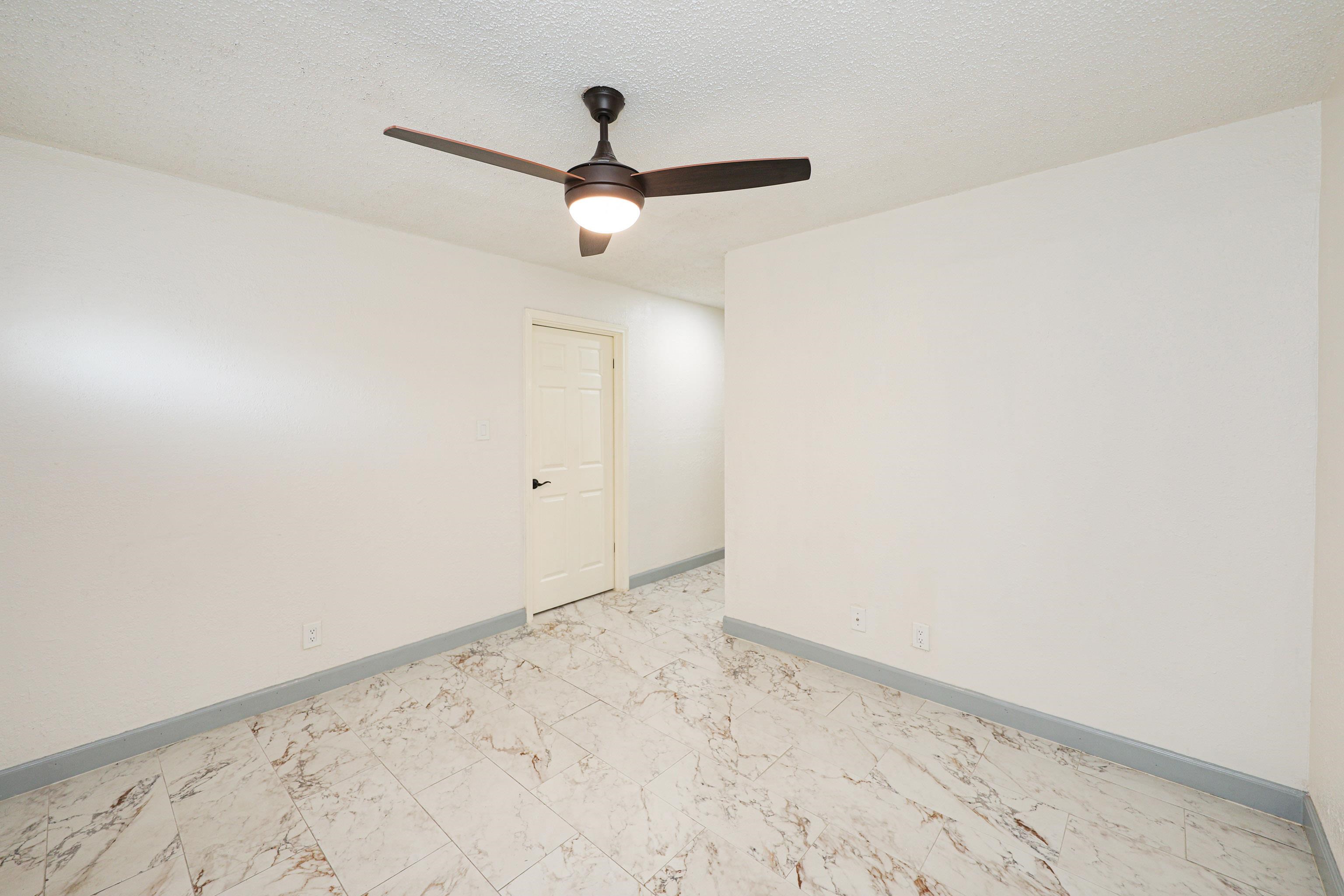 1920 Madison St Unit: 2