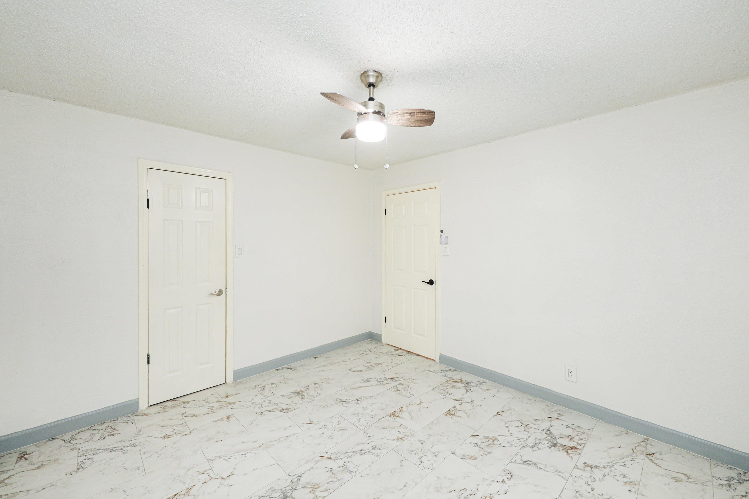 1920 Madison St Unit: 2