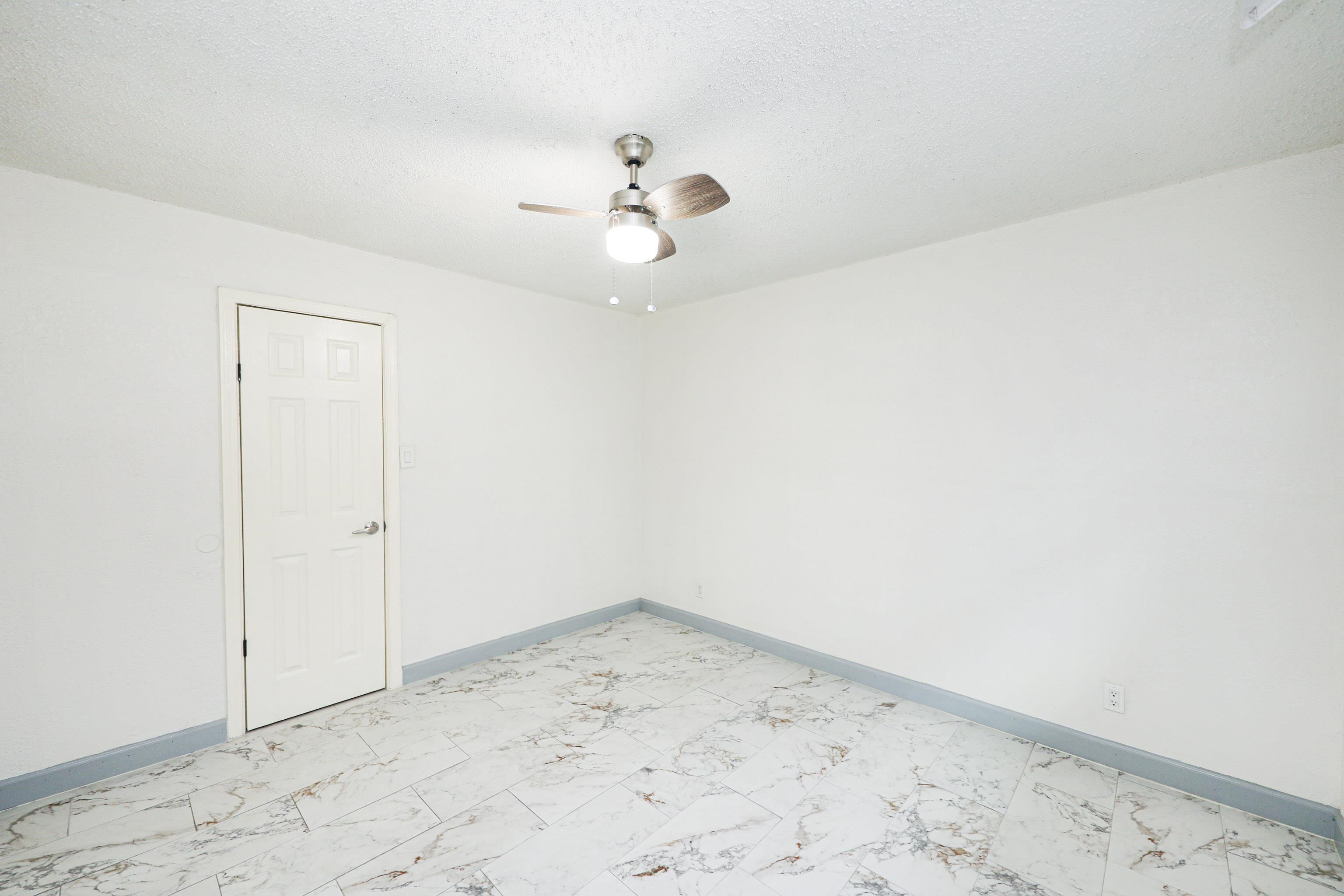 1920 Madison St Unit: 2