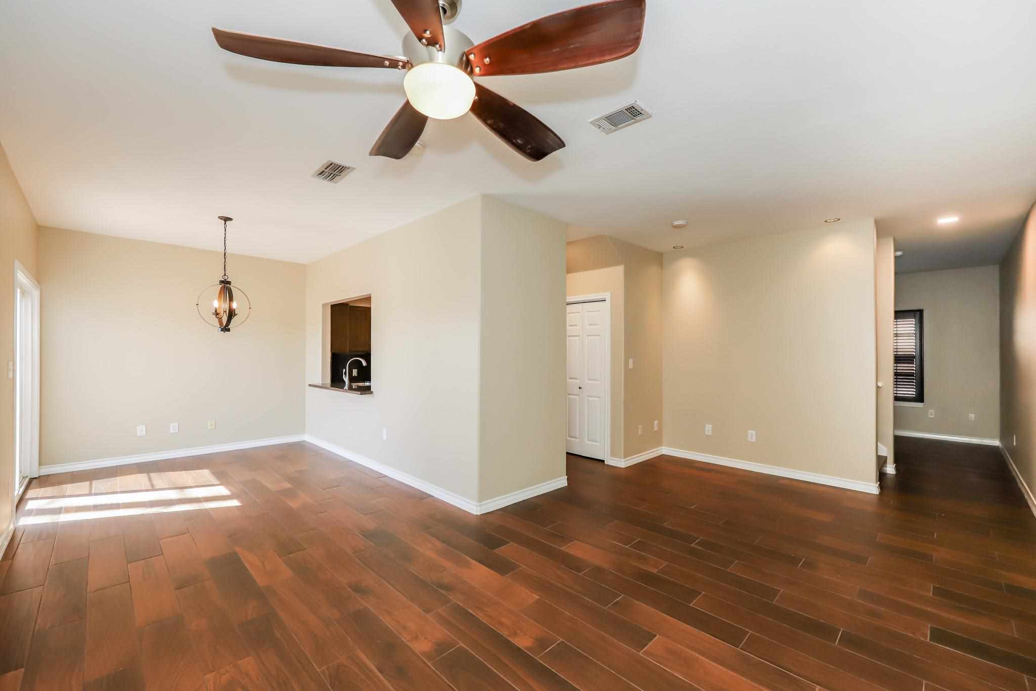 2445 Monarch Dr Unit: 801