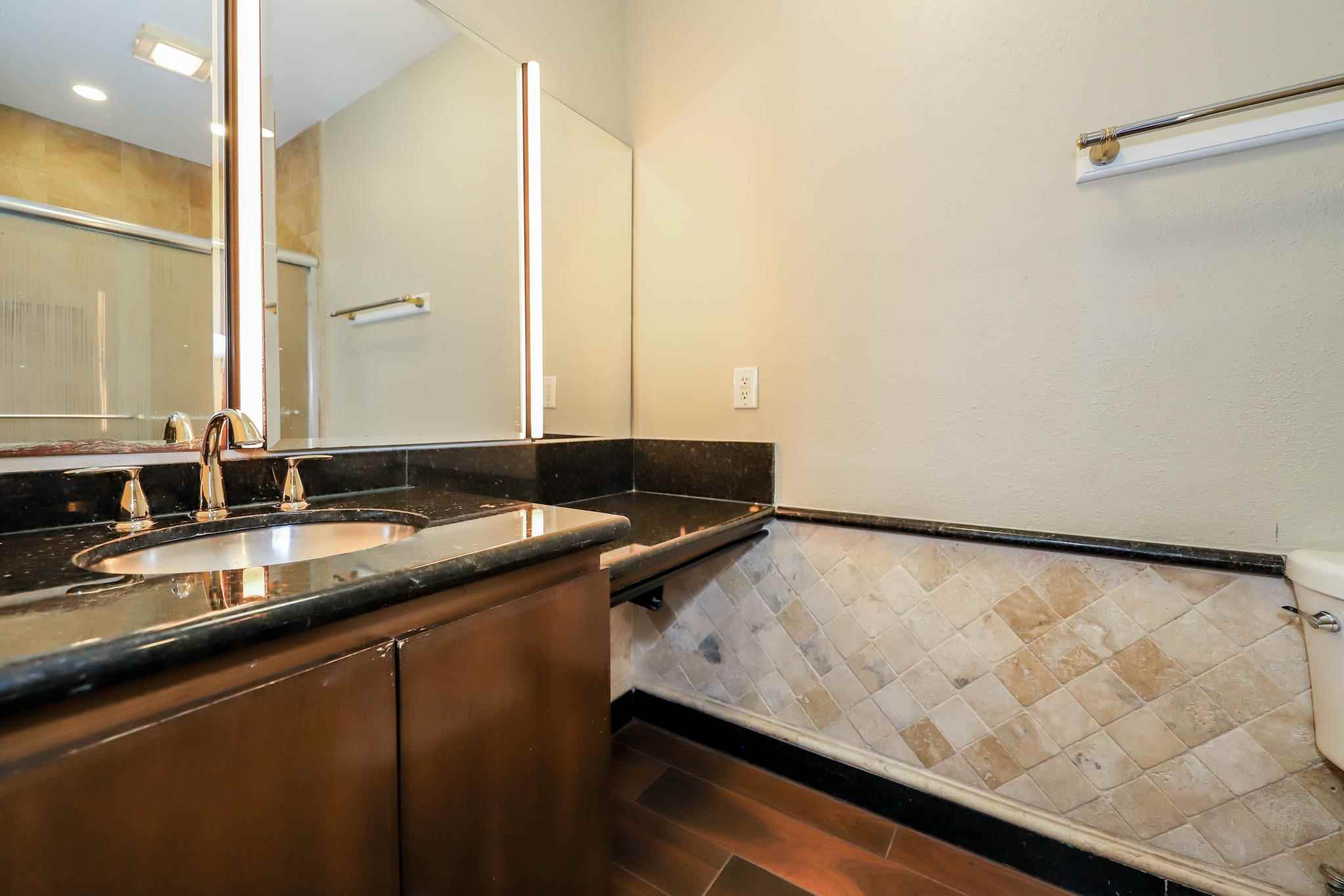 2445 Monarch Dr Unit: 801