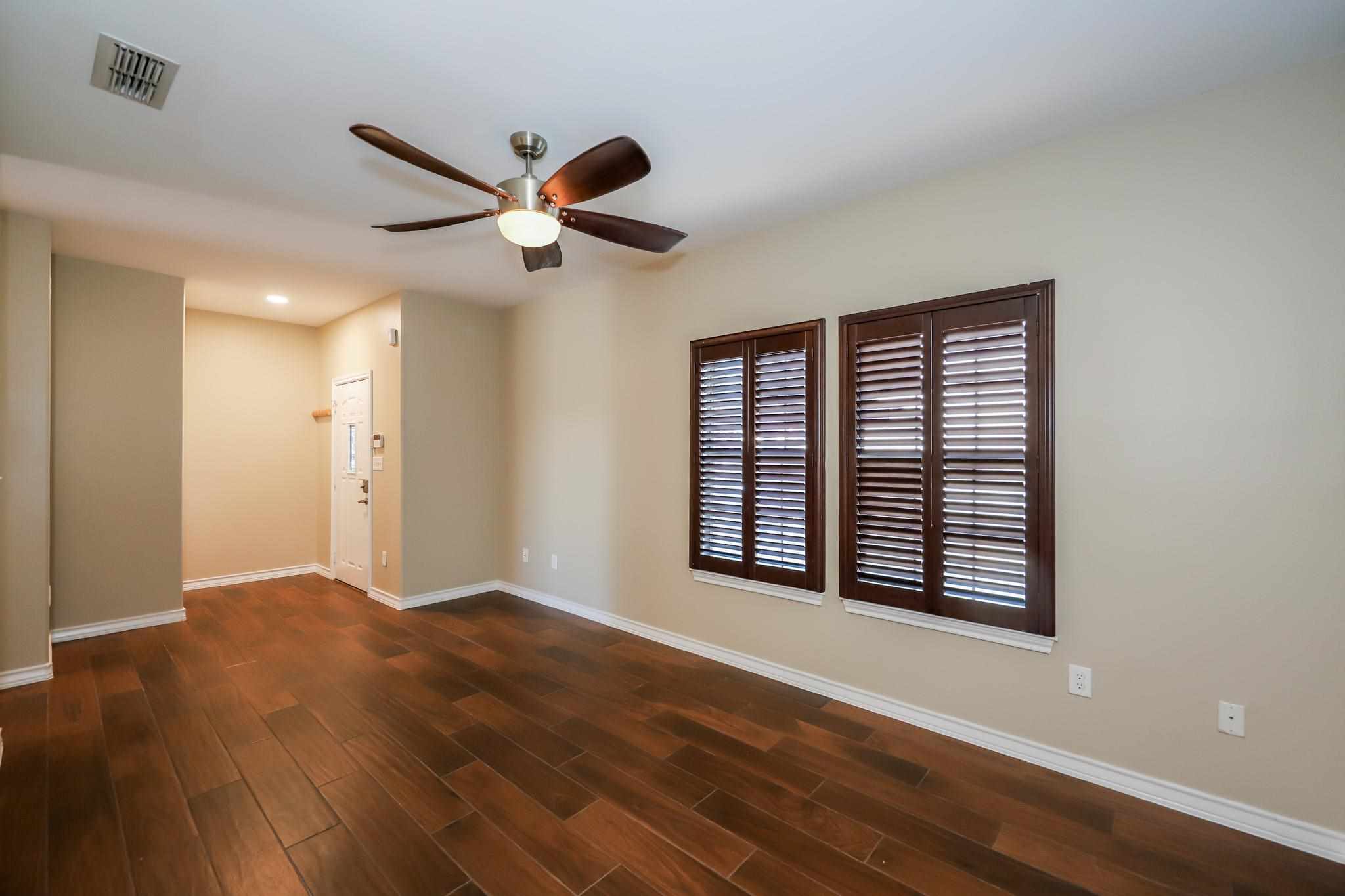 2445 Monarch Dr Unit: 801