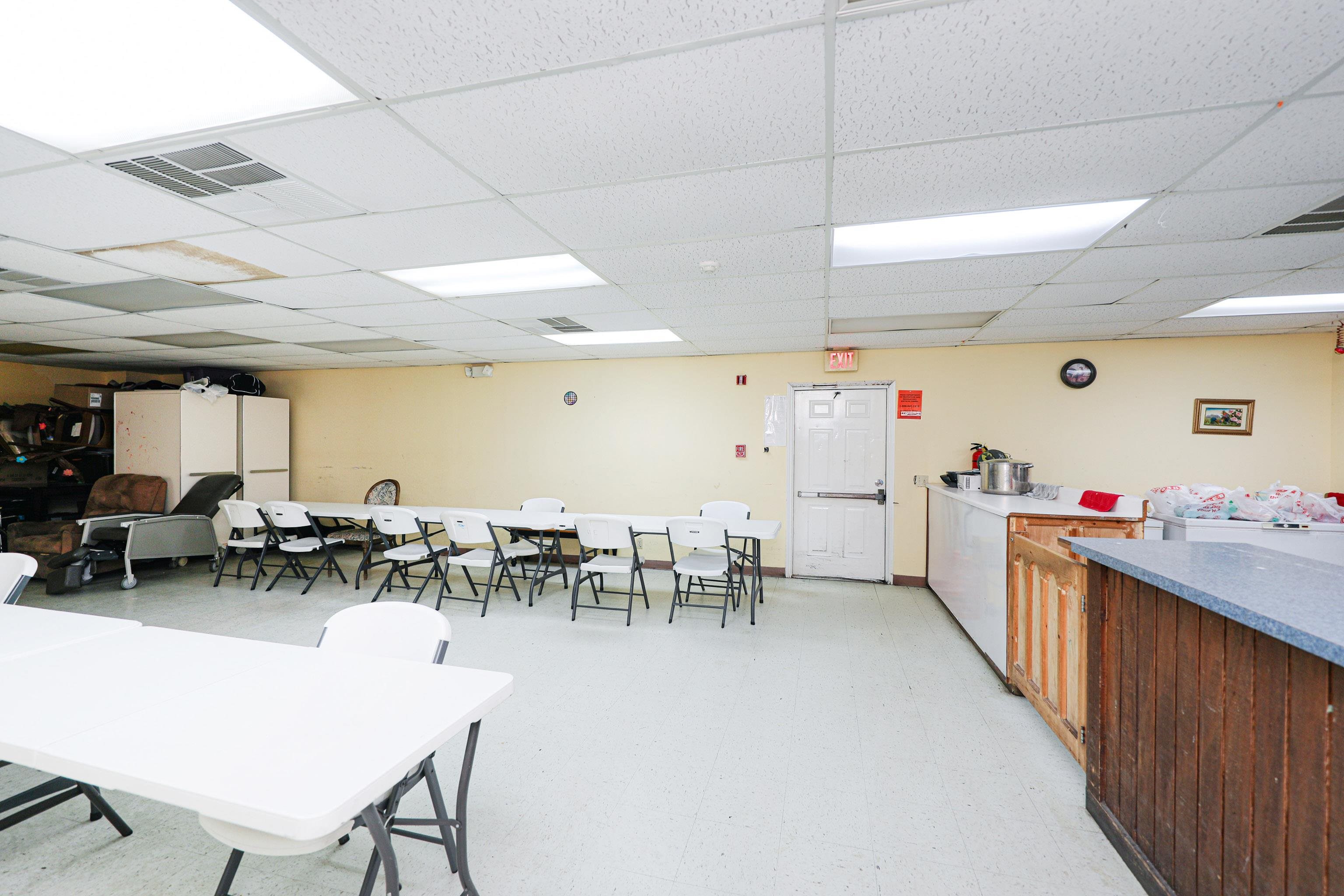 220 W Hillside Rd Unit: 7