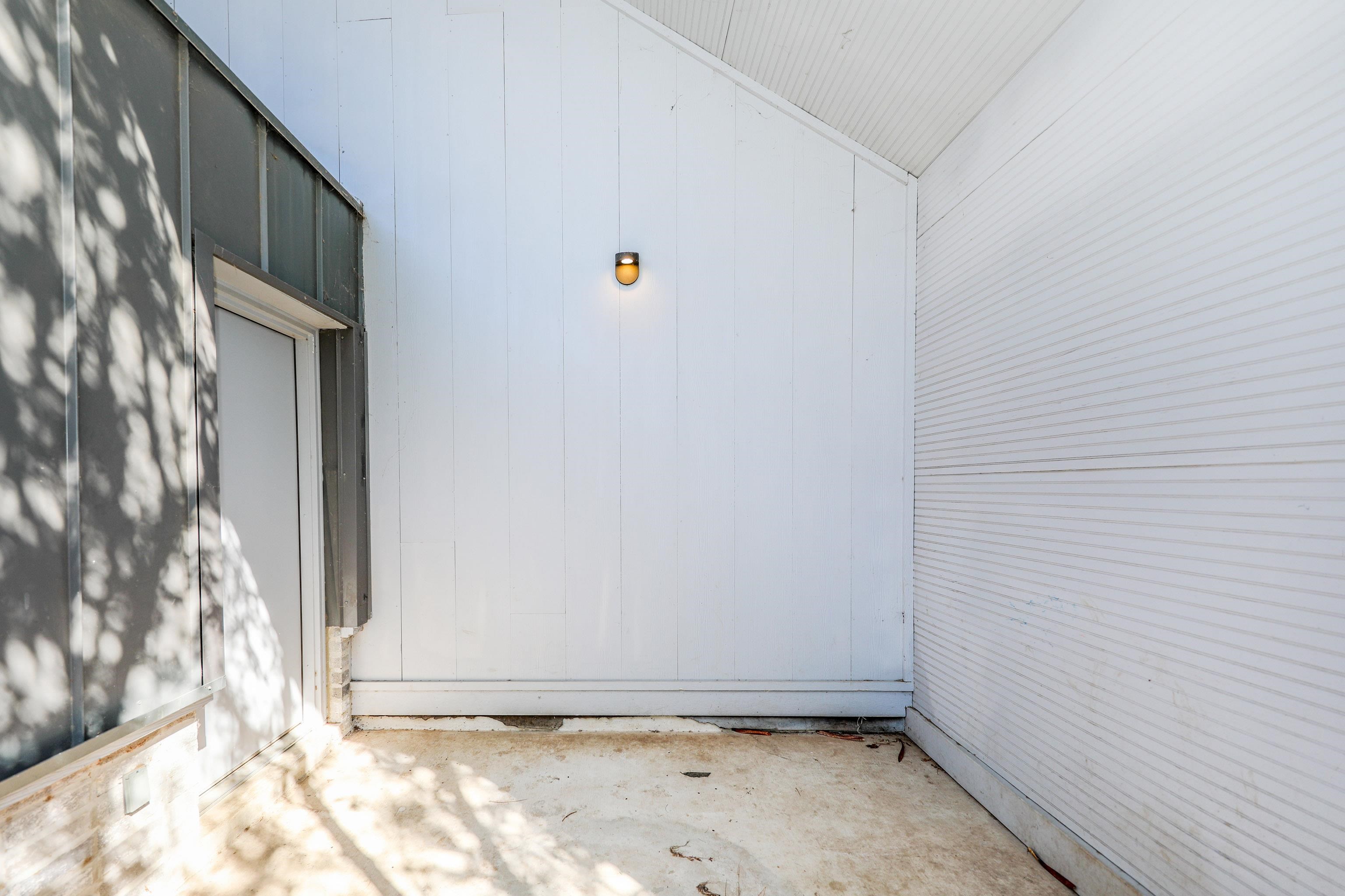 2301 Ligarde St Unit: B