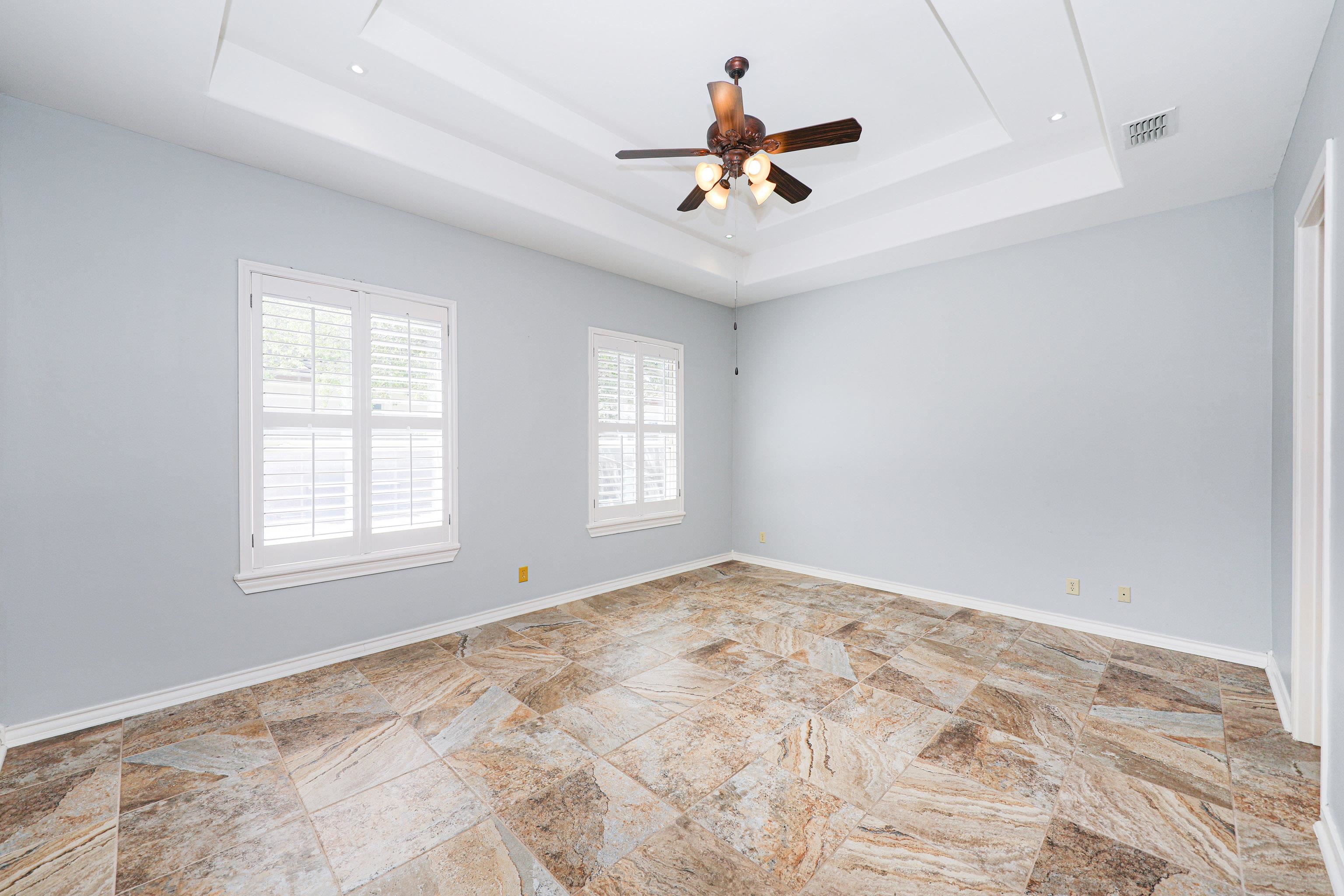 319 Lake Carnegie Ct.