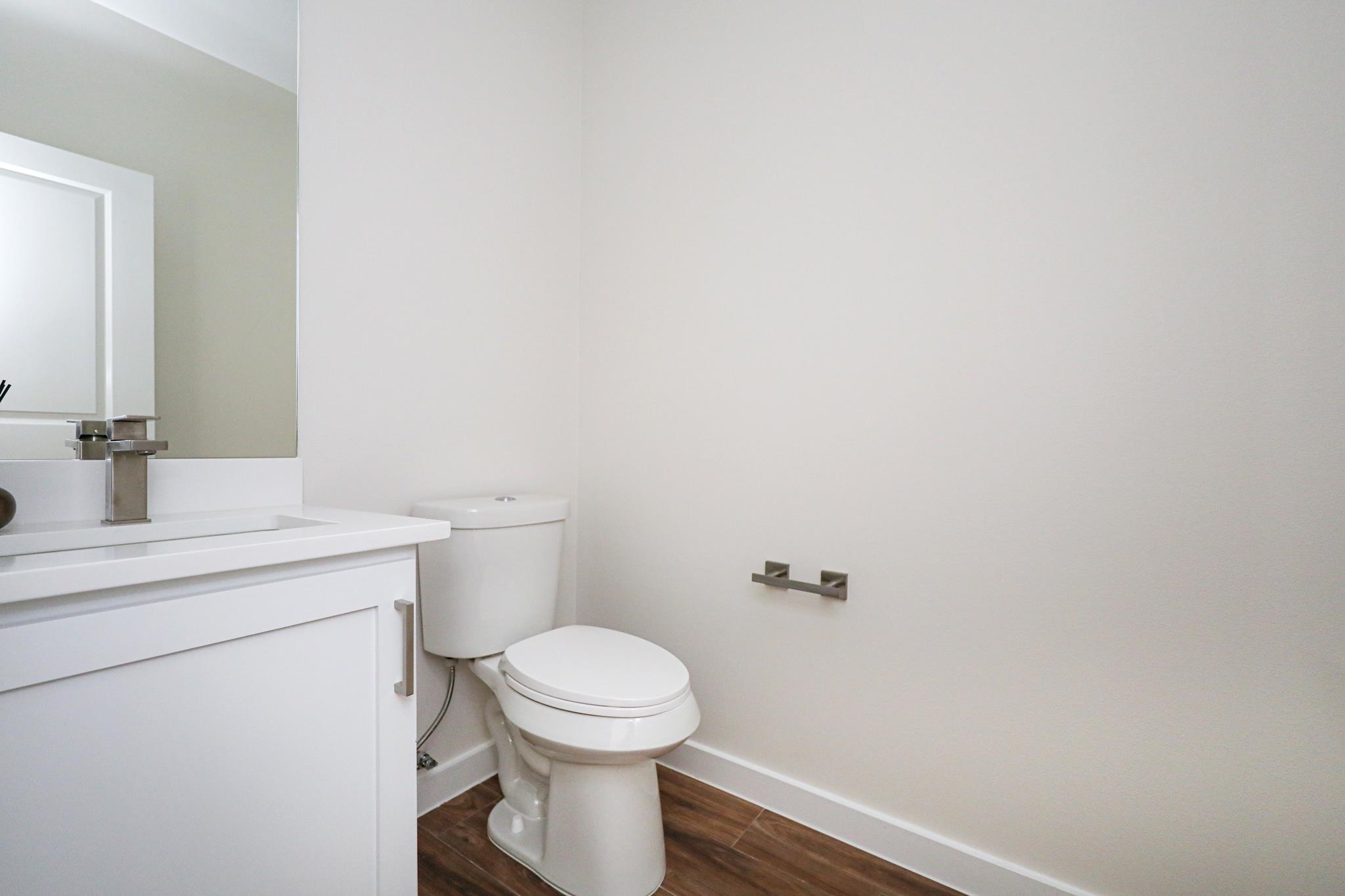 7525 Cresta Bella Street