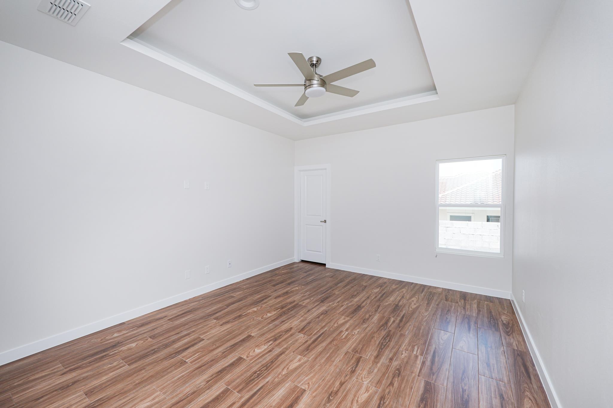 7525 Cresta Bella Street