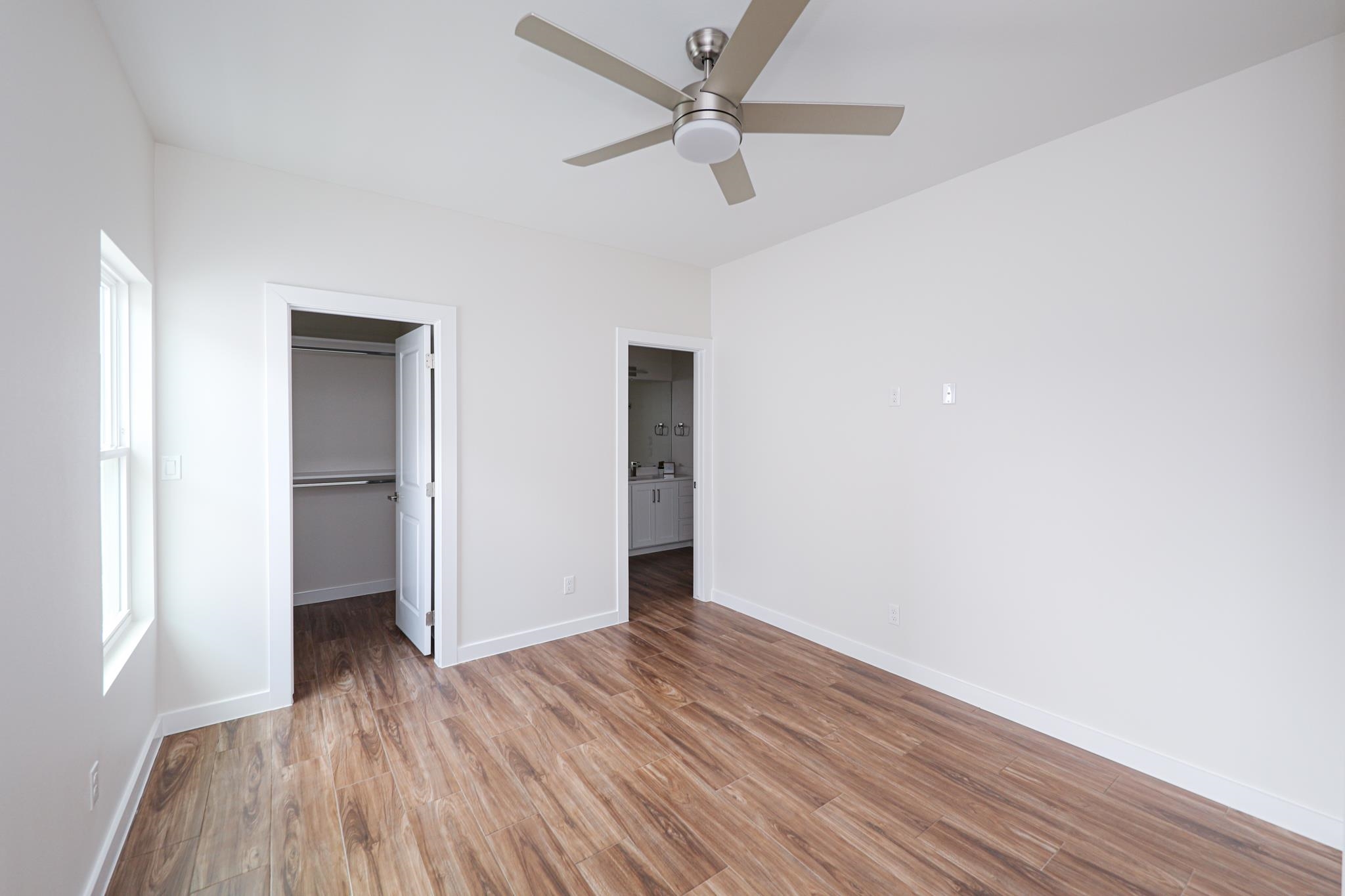 7525 Cresta Bella Street