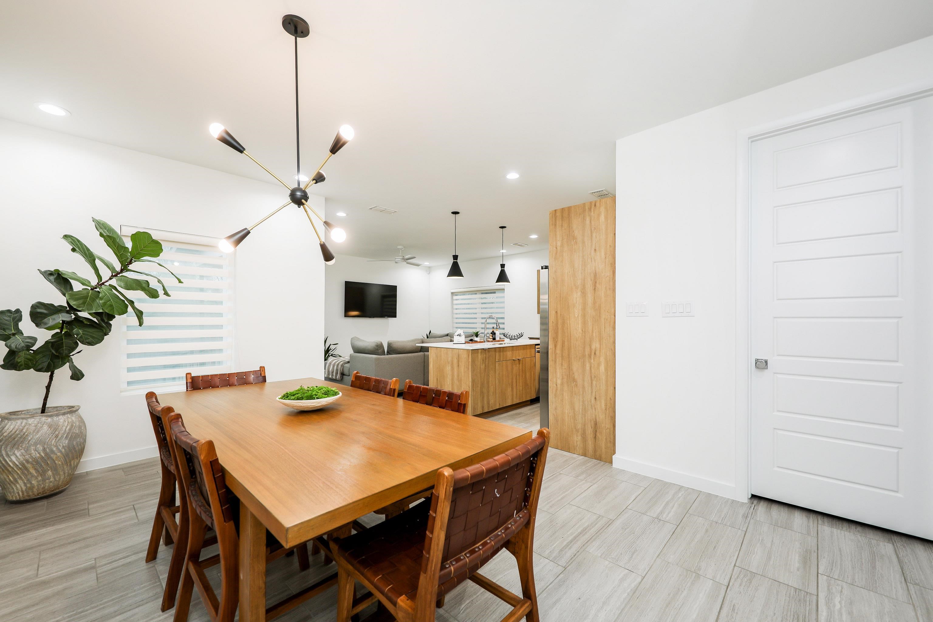 425 Deer Path Loop