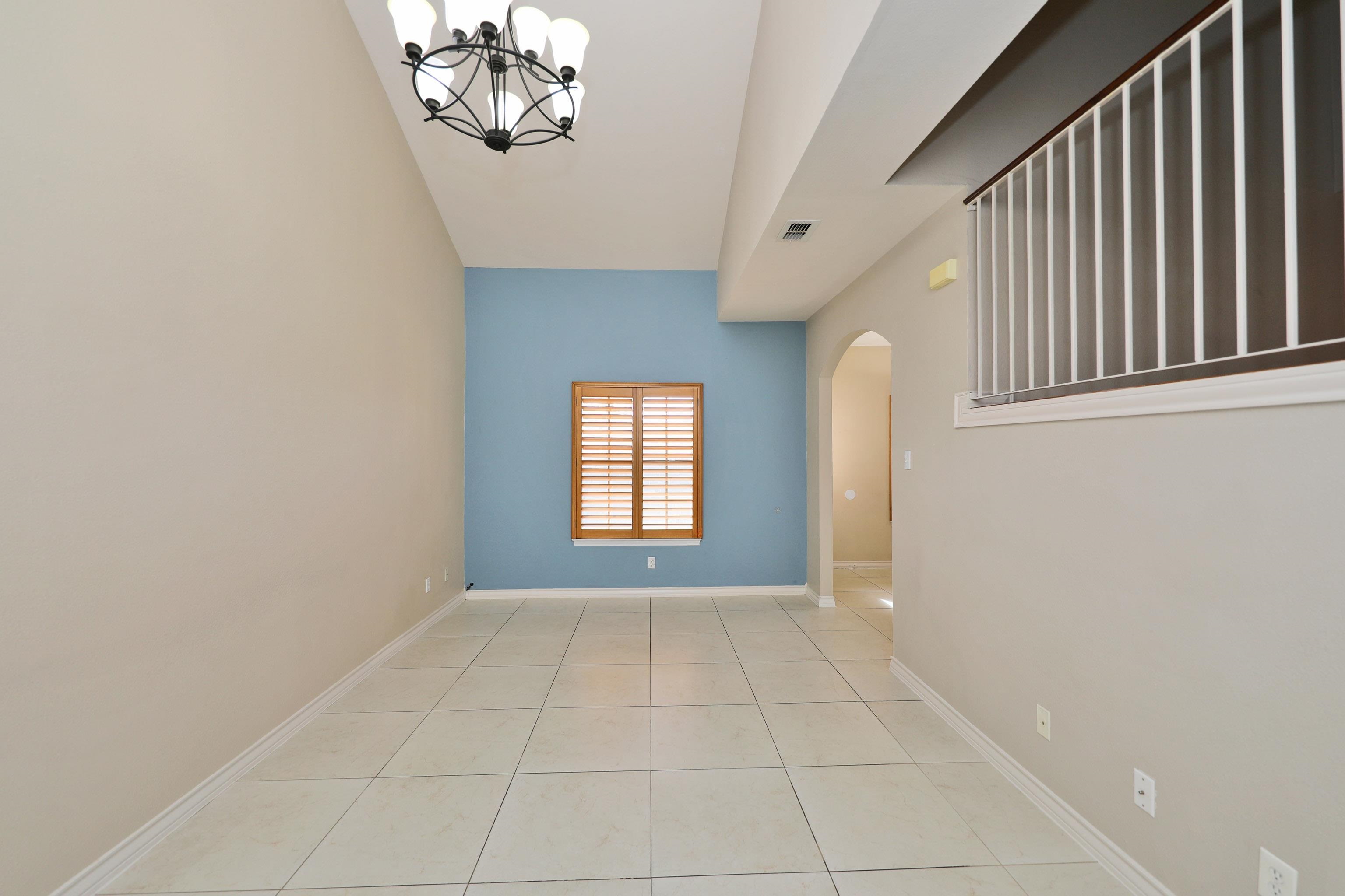 510 Shiloh Dr Unit: 704