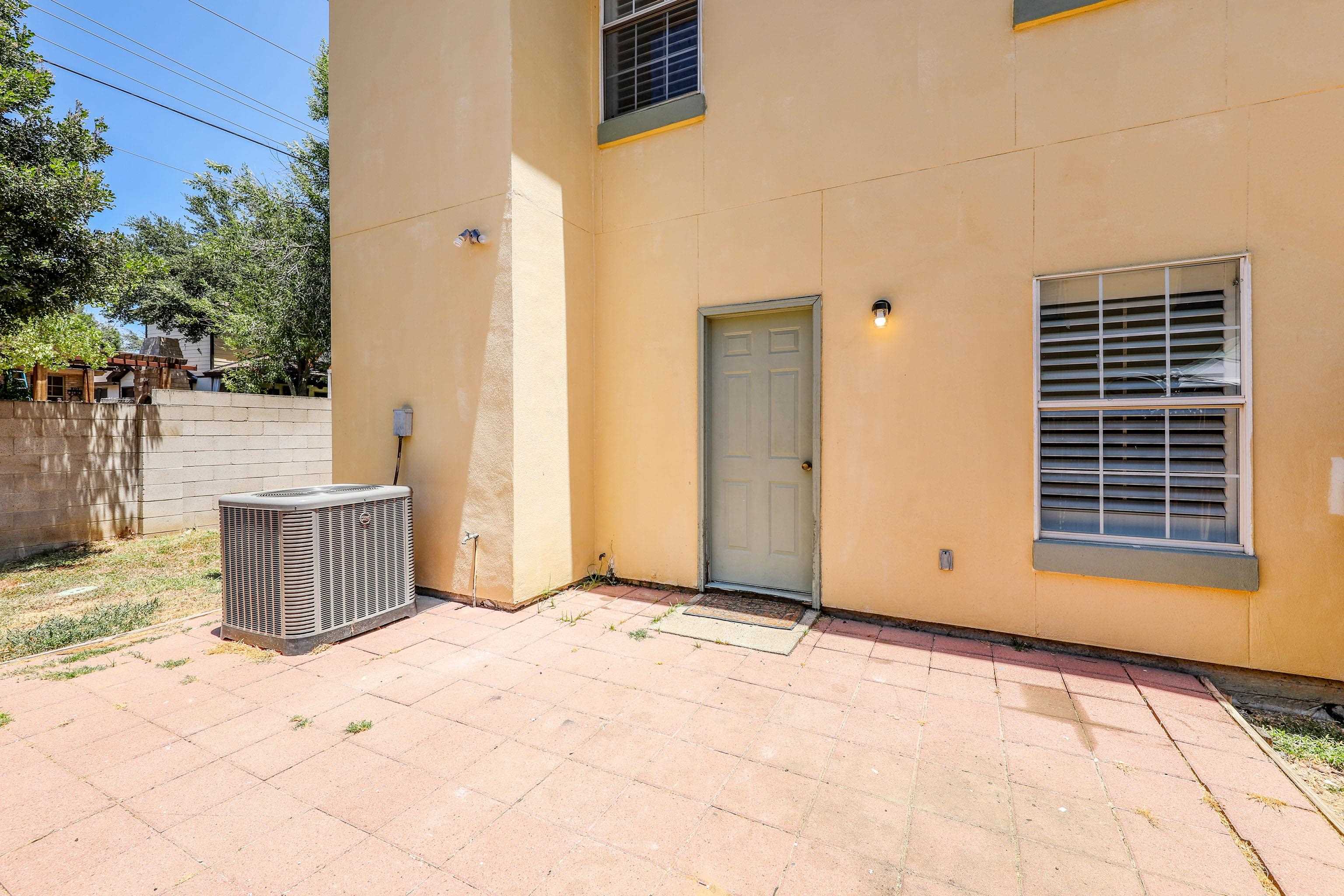 1000 Ranchway Dr Unit: 15