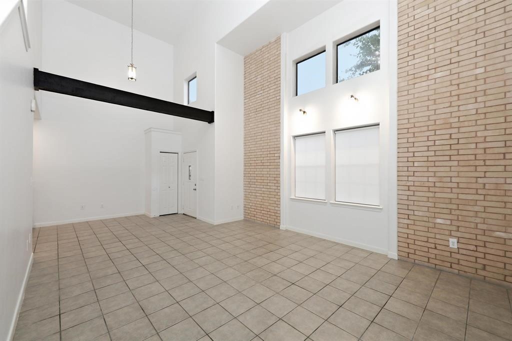 2445 Monarch Dr Unit: 1003