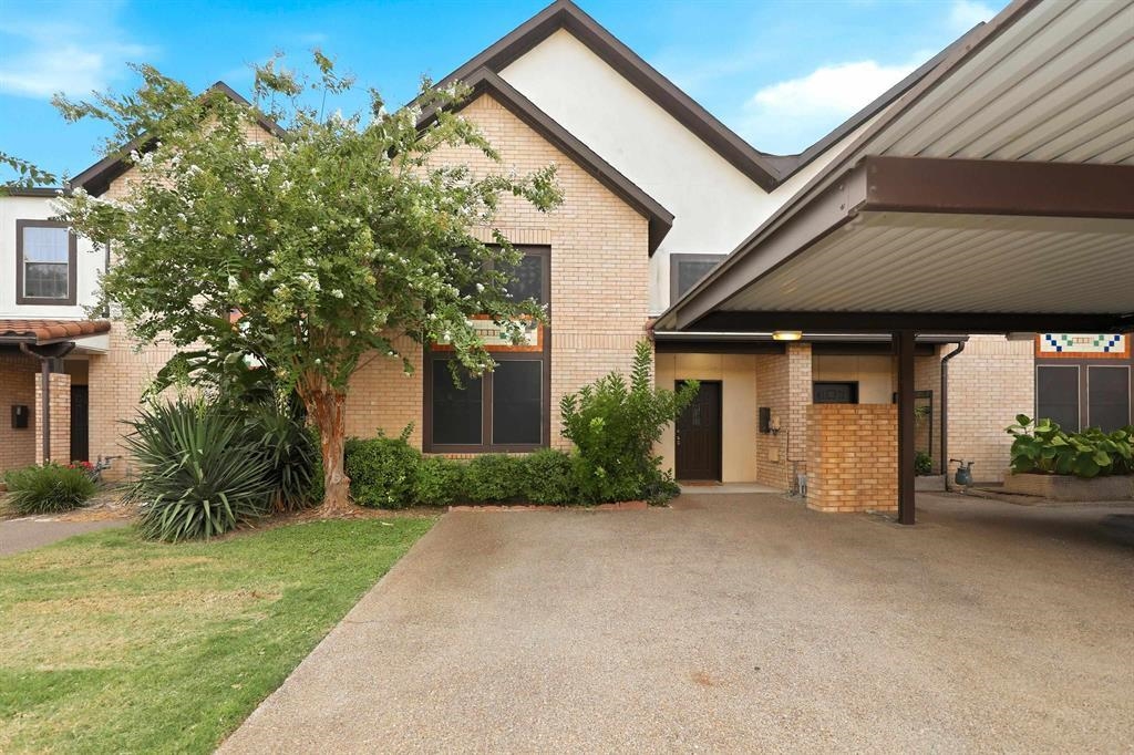 2445 Monarch Dr Unit: 1003