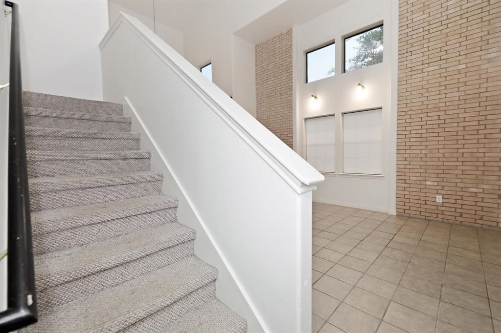 2445 Monarch Dr Unit: 1003