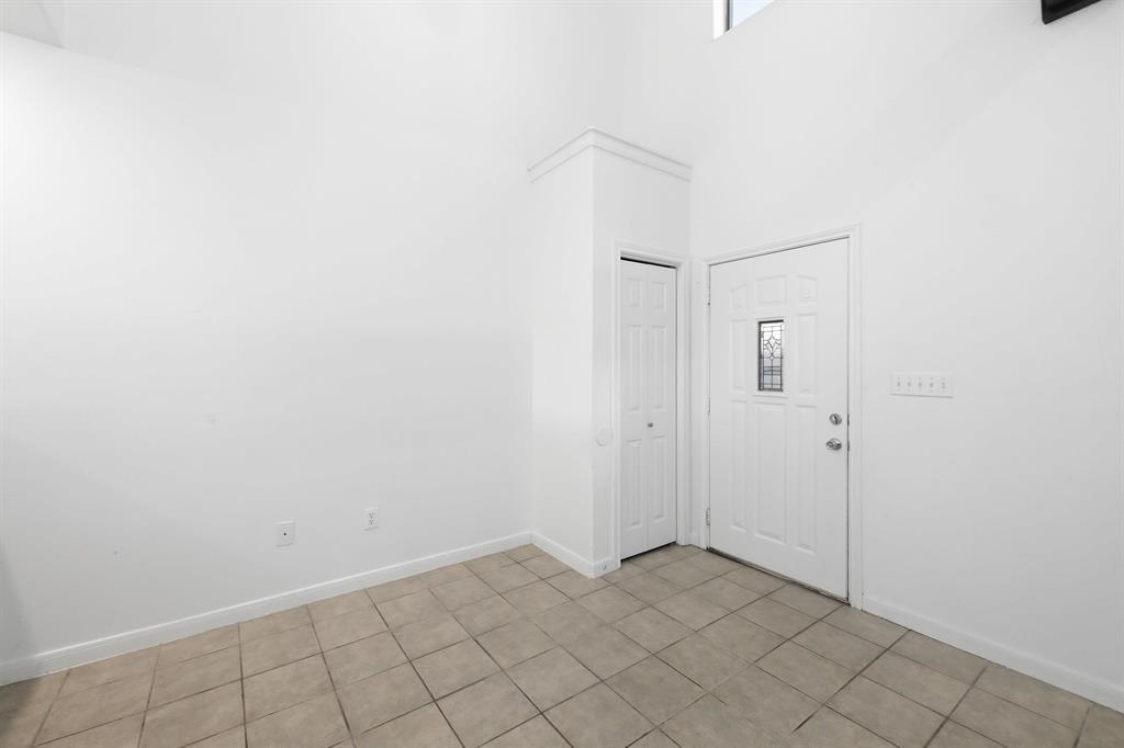 2445 Monarch Dr Unit: 1003
