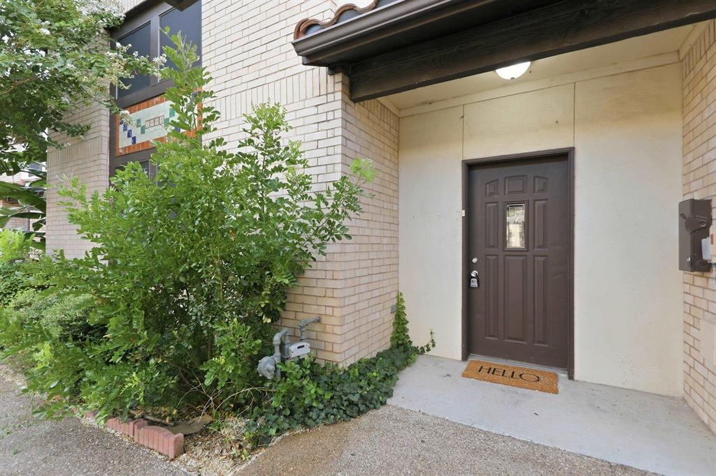 2445 Monarch Dr Unit: 1003