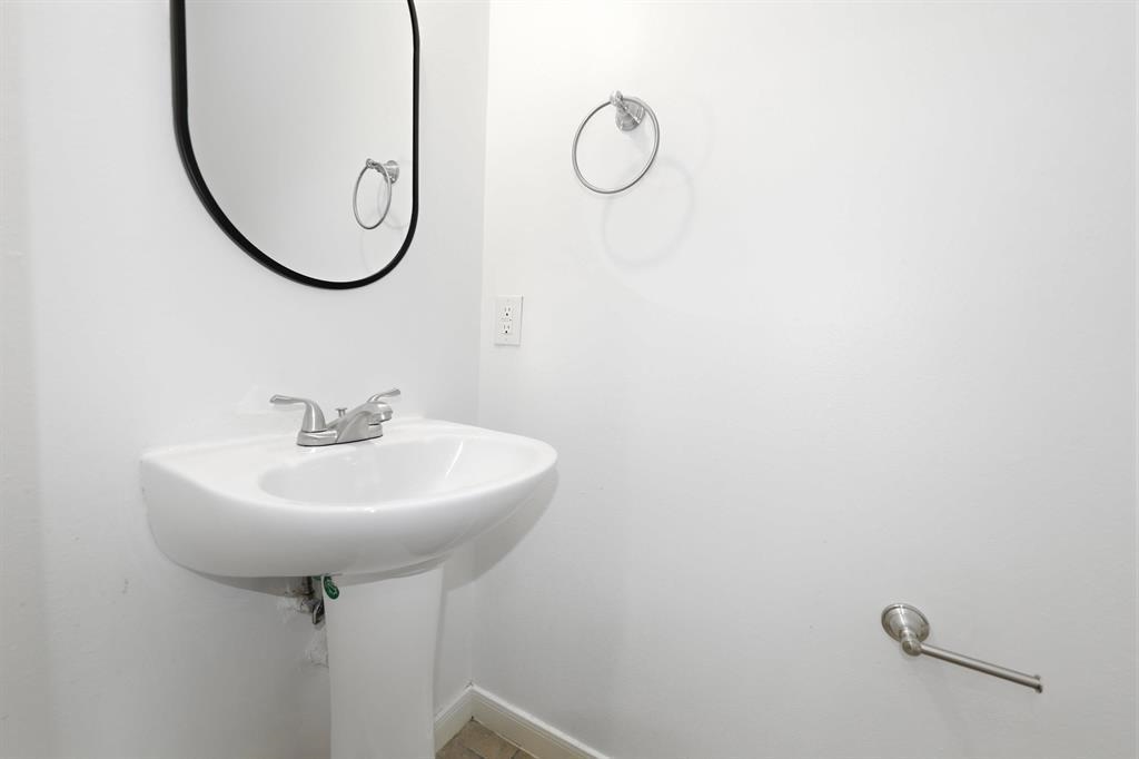 2445 Monarch Dr Unit: 1003