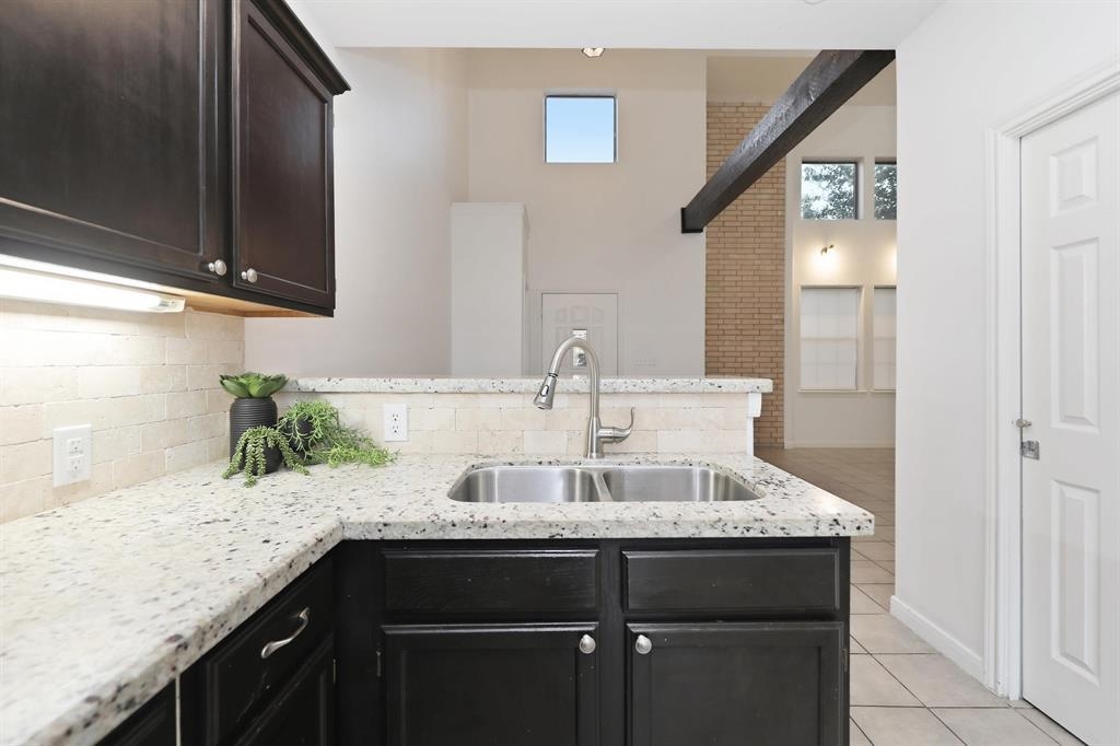 2445 Monarch Dr Unit: 1003