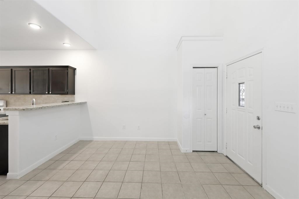 2445 Monarch Dr Unit: 1003