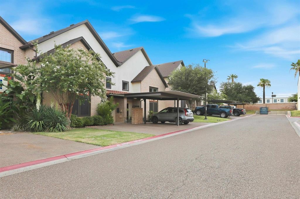 2445 Monarch Dr Unit: 1003