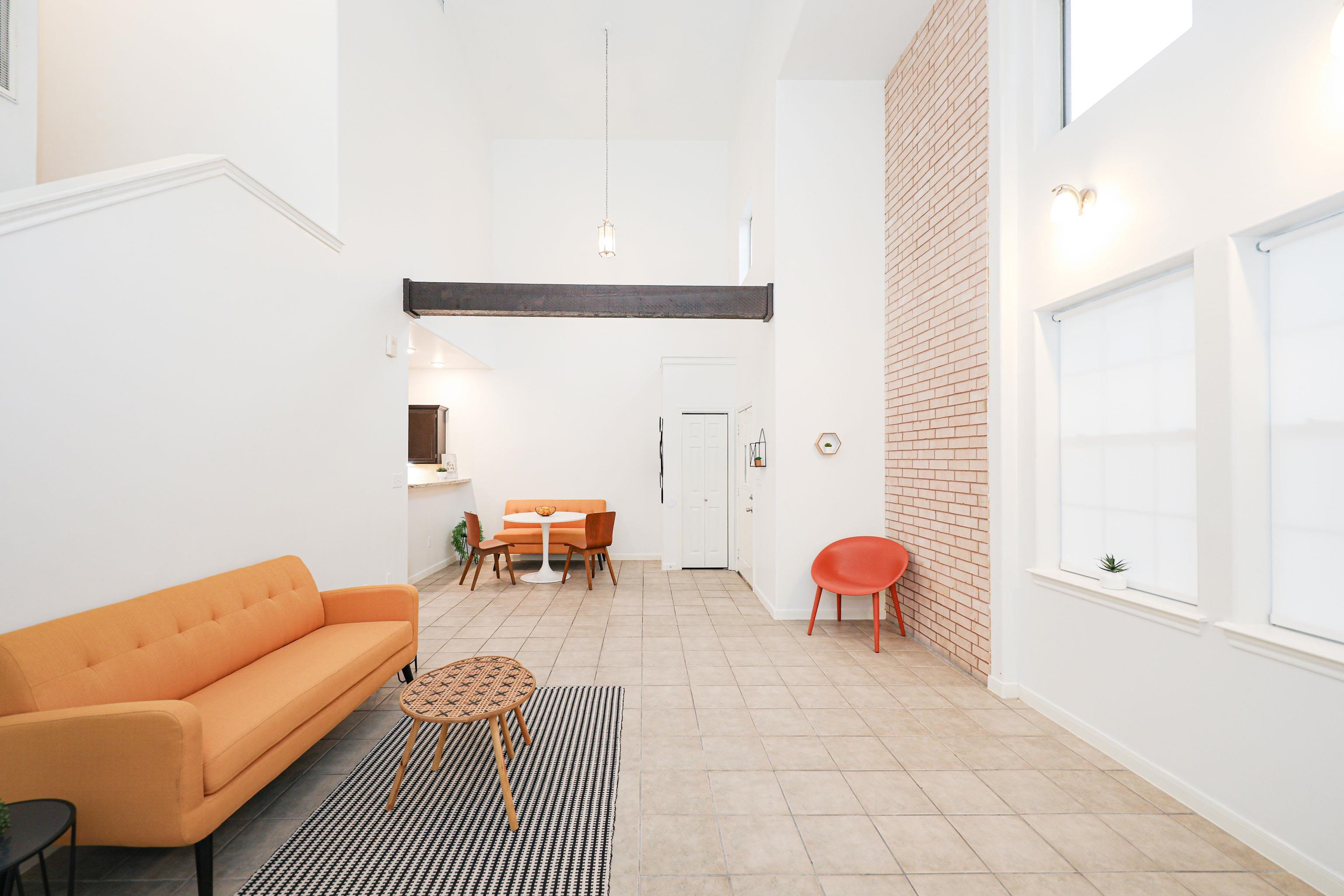 2445 Monarch Dr Unit: 1003