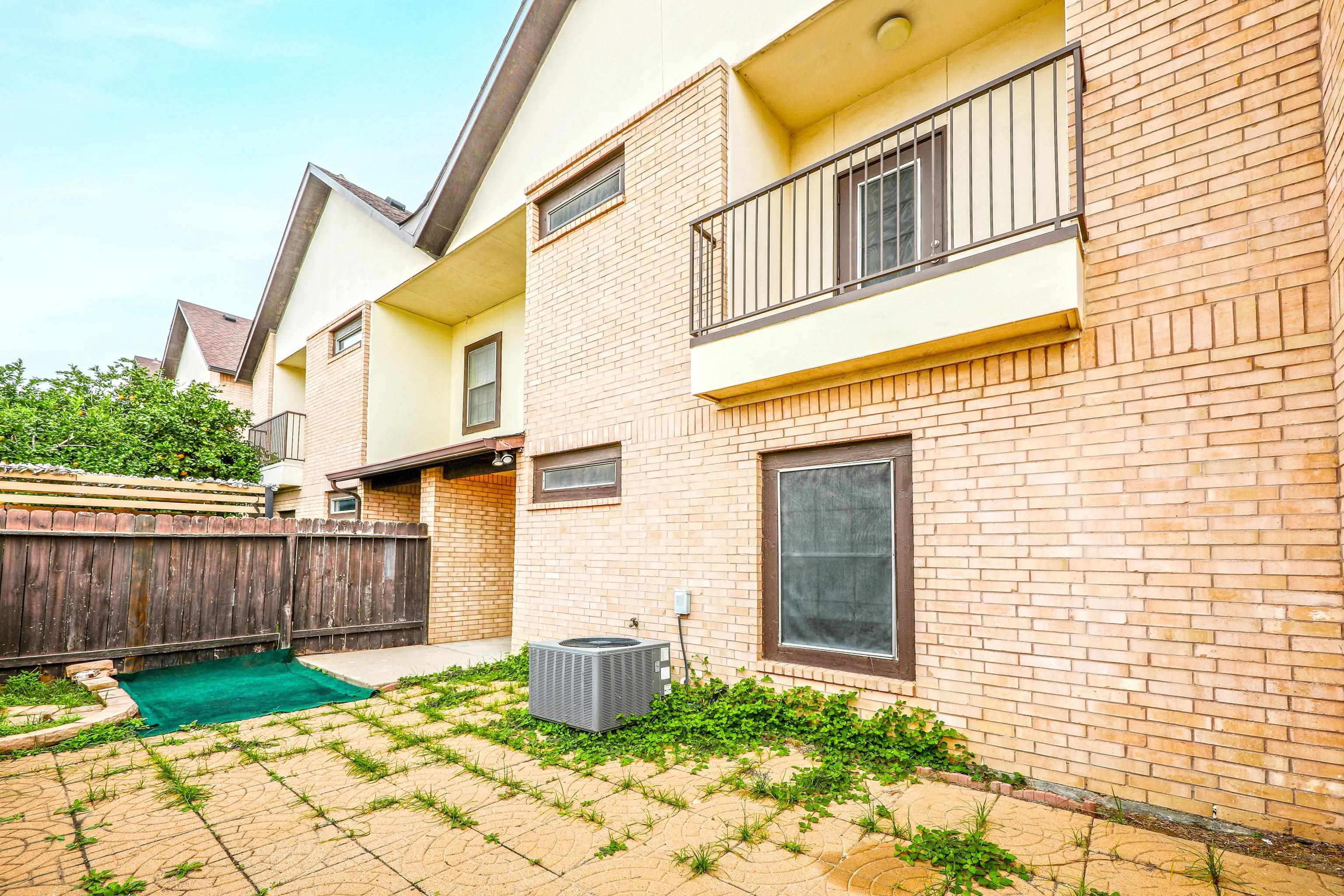 2445 Monarch Dr Unit: 1003