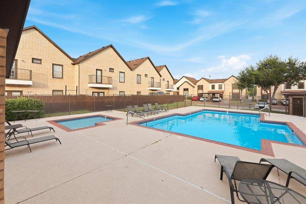 2445 Monarch Dr Unit: 1003