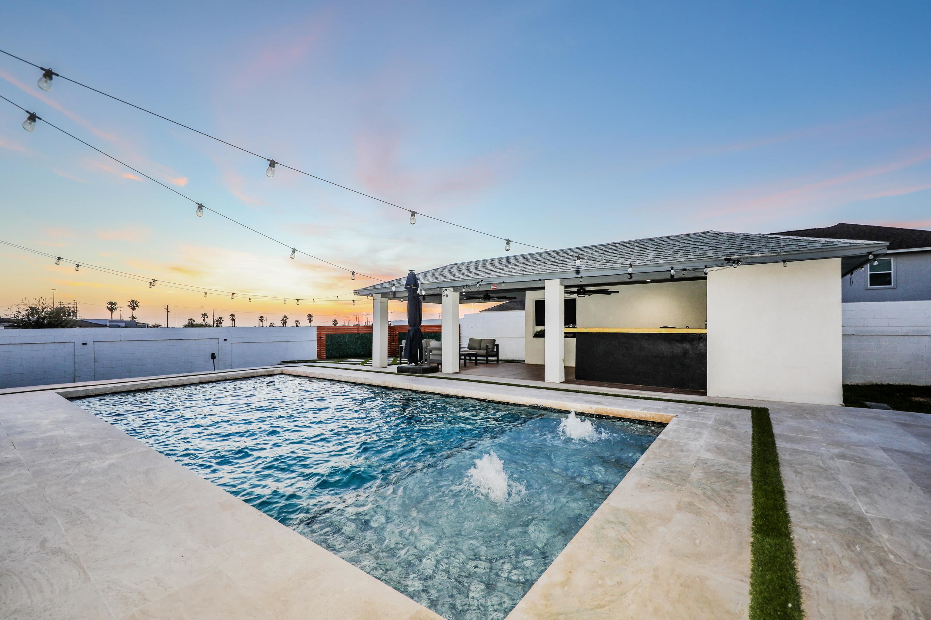 102 Cresta Dr.