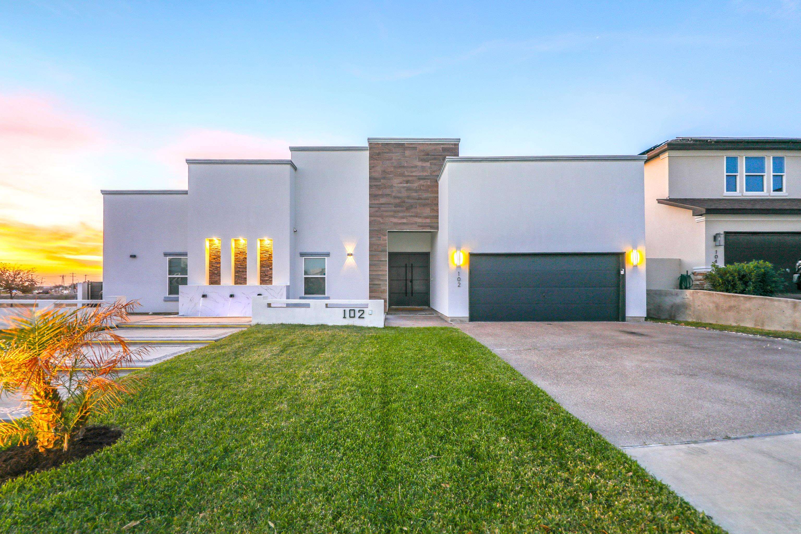 102 Cresta Dr.
