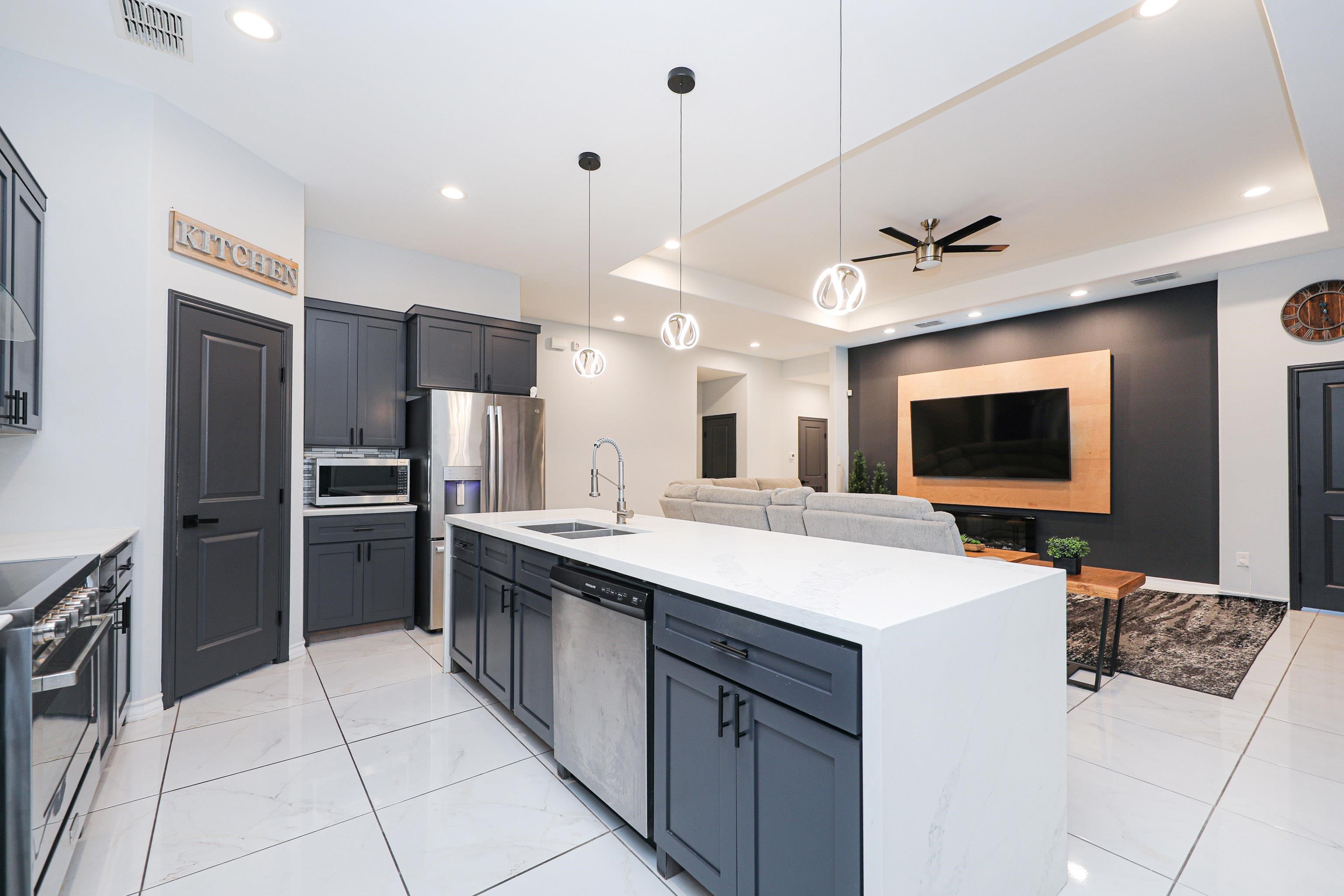 102 Cresta Dr.